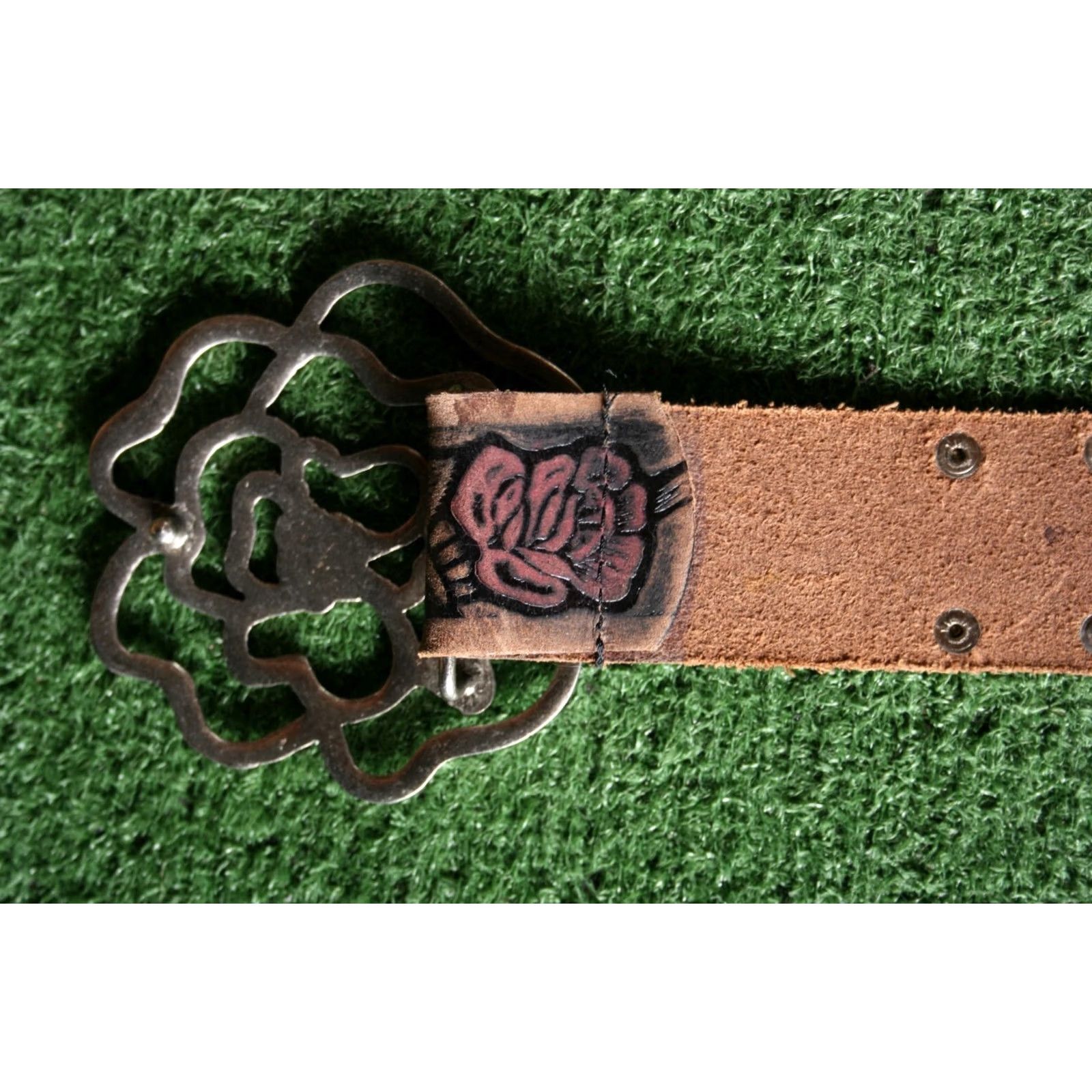 Vintage Floral Embossed Studded Leather Belt w/Attached Buckle Women's Sz. M (32-34) Brown Leather Belt Women Medium Floral Studded Belt Size ONE SIZE - 6 Thumbnail