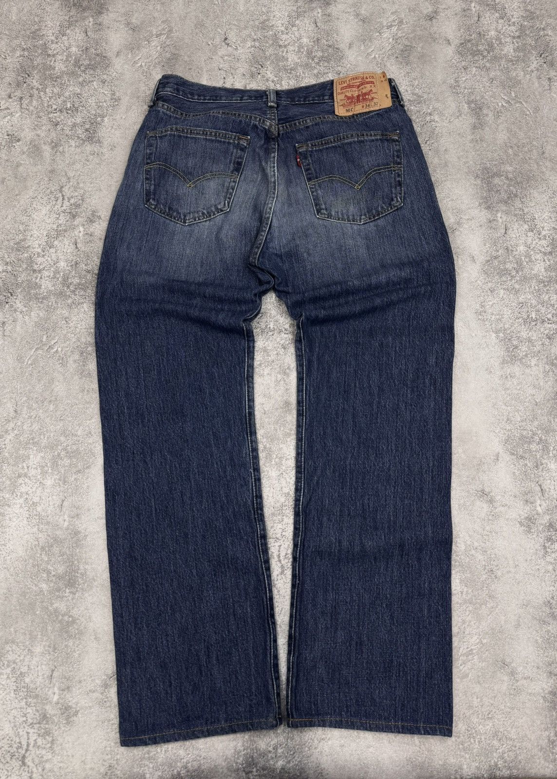 Levi's Levi’s Men 501 Original Fit Jeans Blue 34 Size US 34 / EU 50 - 1 Thumbnail