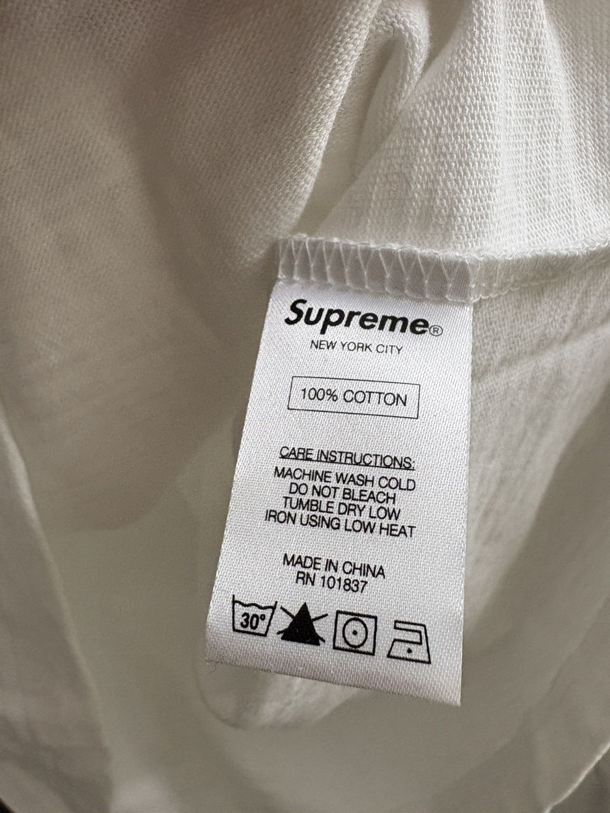 Supreme New 2015 Supreme Shadow Script Long Sleeve Tee sz Medium Size US M / EU 48-50 / 2 - 5 Thumbnail