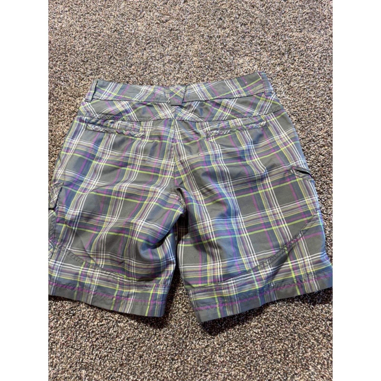 Vintage Cabelas Casual Women's Shorts Size 8 Plaid Polyester Hiking Lightweight Cargo Size 30" / US 8 / IT 44 - 2 Thumbnail