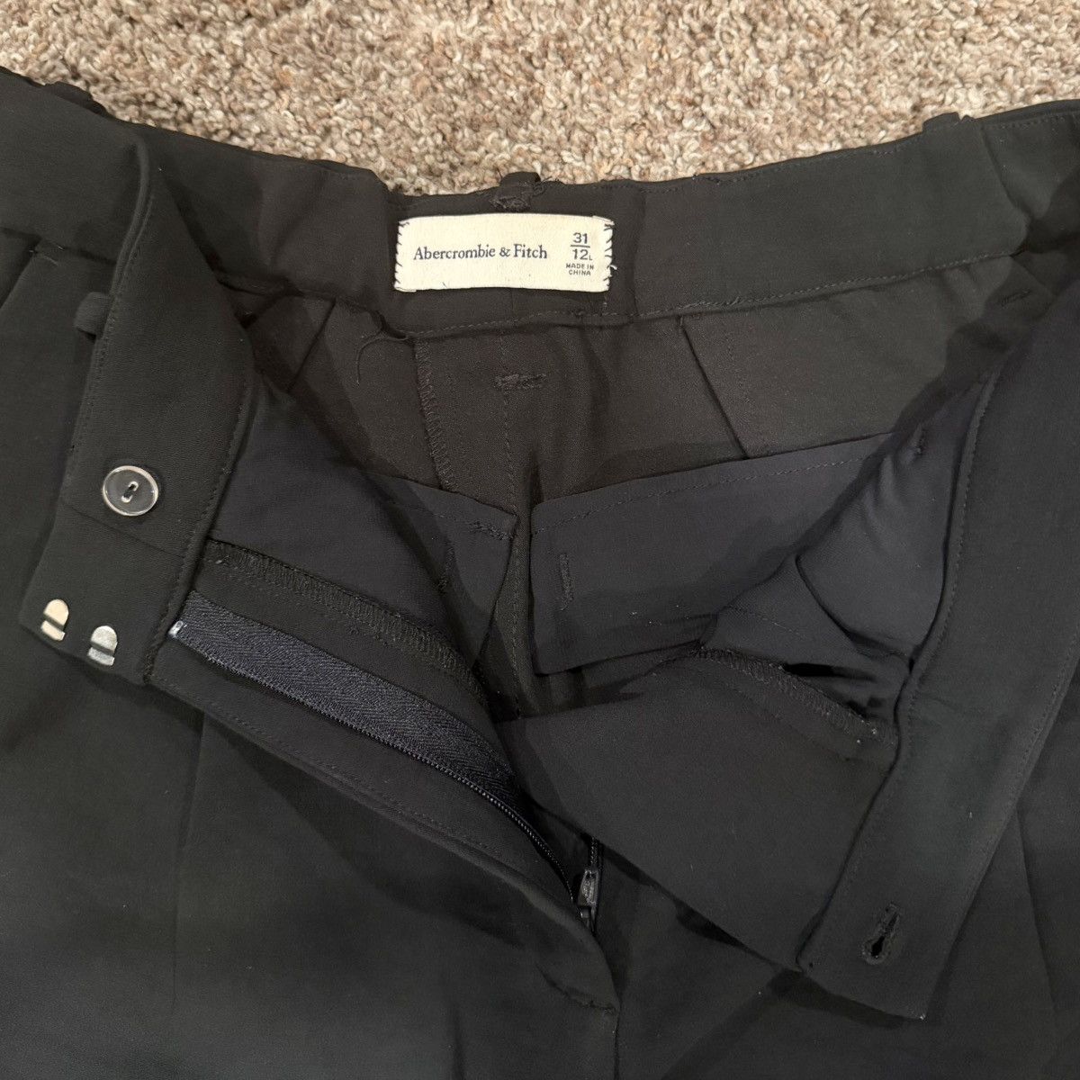 Abercrombie & Fitch Abercrombie & Fitch Pleated Tailored Wide-Leg Pants Black Size US 31 - 3 Thumbnail