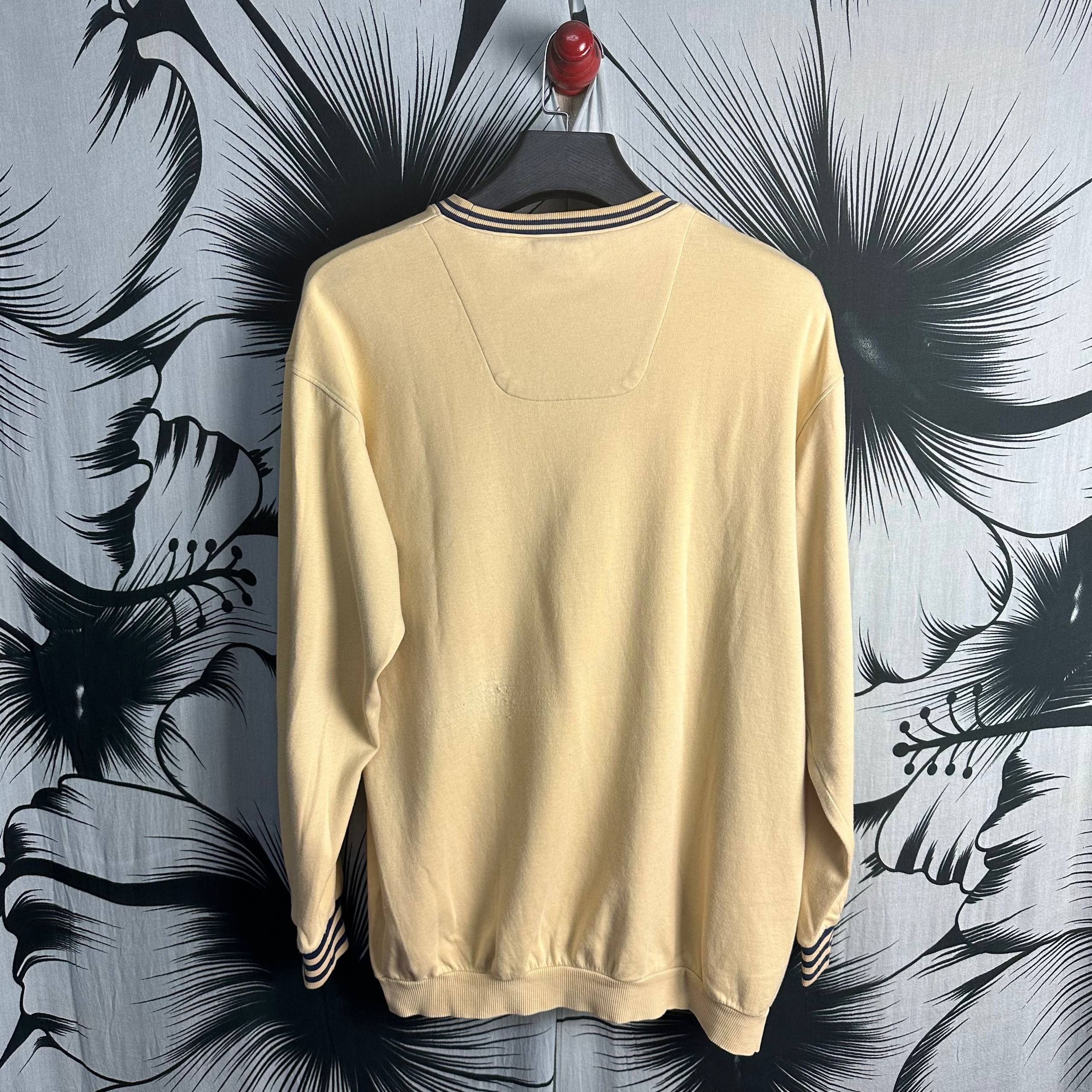 Burberry Vintage Burberry Embroidered Logo Crewneck Sweatshirt Size US L / EU 52-54 / 3 - 2 Thumbnail