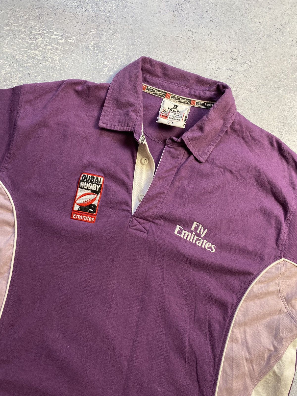 Vintage Vintage Gilbert Dubai Rugby Fly Emirates Jersey Size US L / EU 52-54 / 3 - 4 Thumbnail