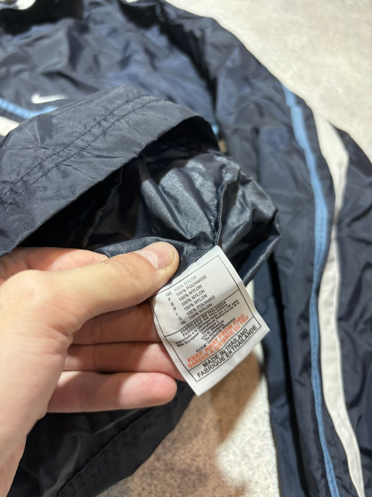 Nike × Vintage Vintage Nike Light Windbreaker Jacket 90s Zip Up Navy Blue Size US XL / EU 56 / 4 - 7 Thumbnail