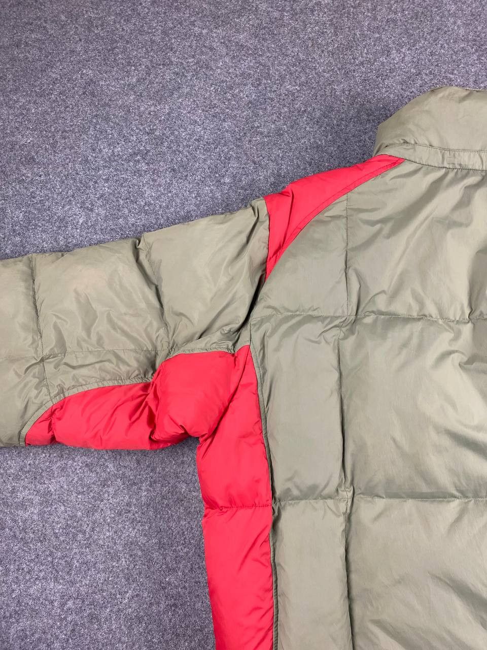Quiksilver vintage quiksilver puffer jacket nice design Size US L / EU 52-54 / 3 - 12 Thumbnail
