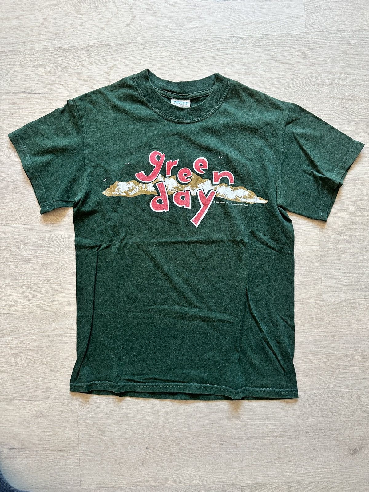 ミュージシャン GREEN DAY 90s EURO BOOTLEG TEE XL Vintage 90s AOP Green Skulls T-Shirt Mens 2XL Sports by