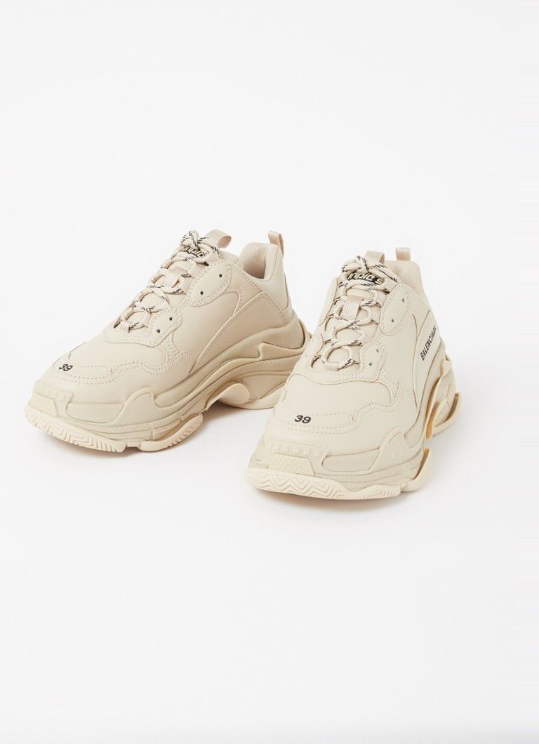 o1mt1gz0824 Triple S Sneakers in Beige