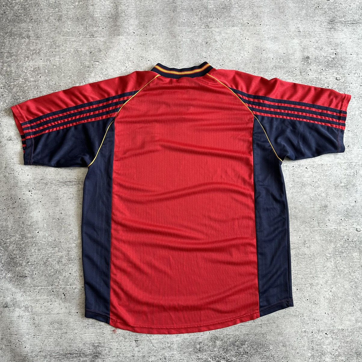 Vintage Vintage Adidas Spain 1998 Home Football Shirt Soccer Jersey Size US L / EU 52-54 / 3 - 12 Thumbnail