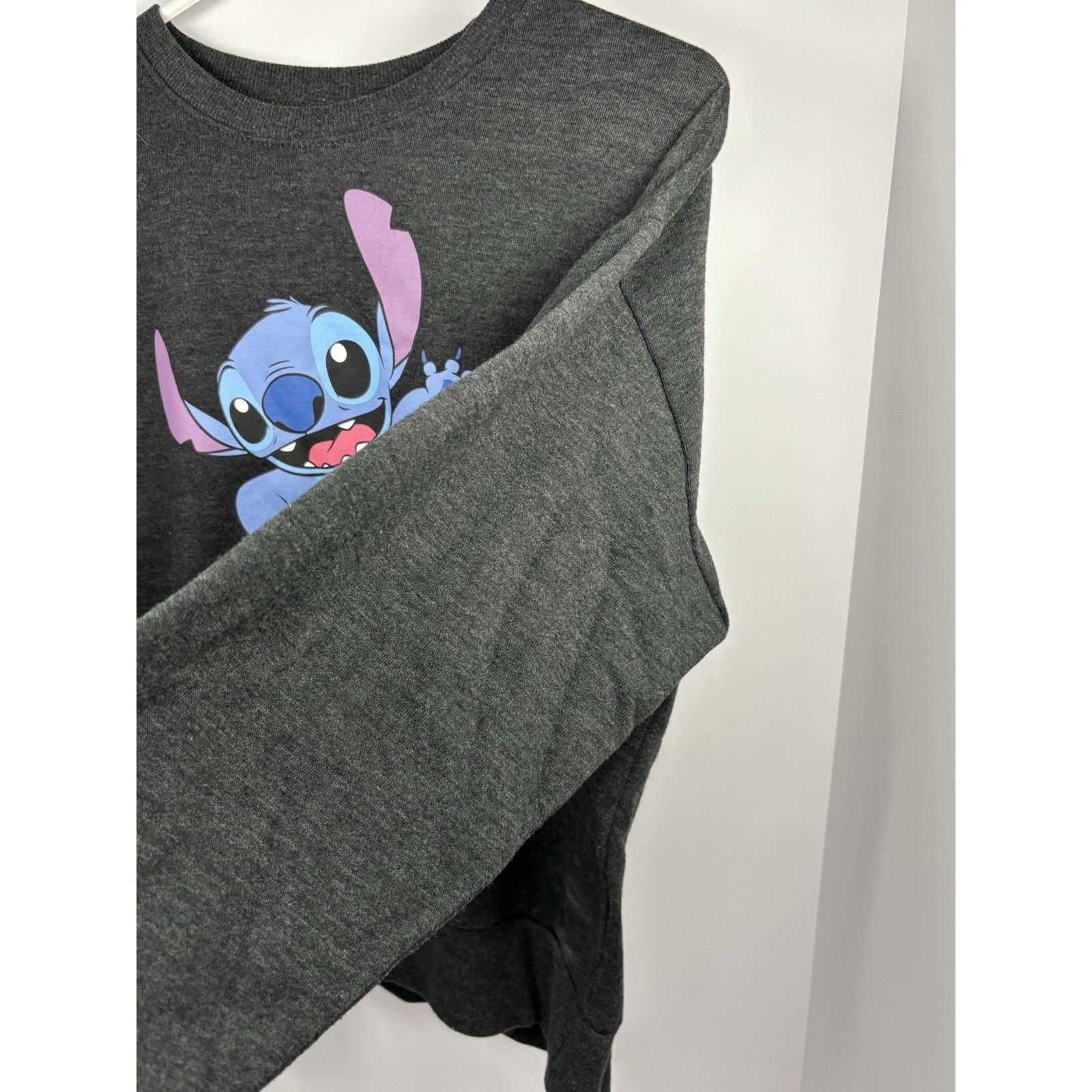 The Unbranded Brand Disney Stitch Sequin Sweatshirt Women’s Small Jerry Leigh Size L / US 10 / IT 46 - 12 Thumbnail