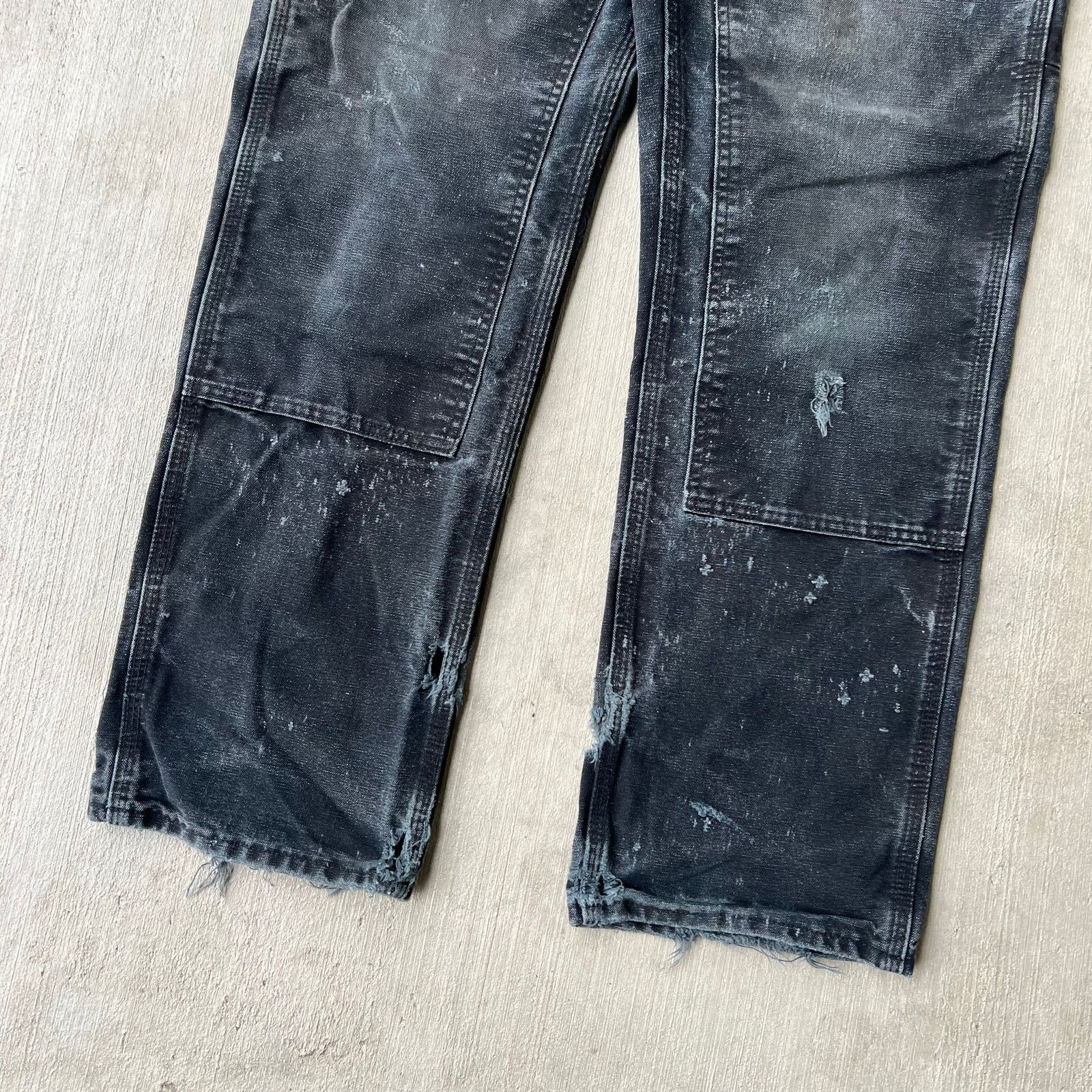 Carhartt × Vintage Carhartt faded black THRASHED double knee work wear pants Size US 28 / EU 44 - 4 Thumbnail