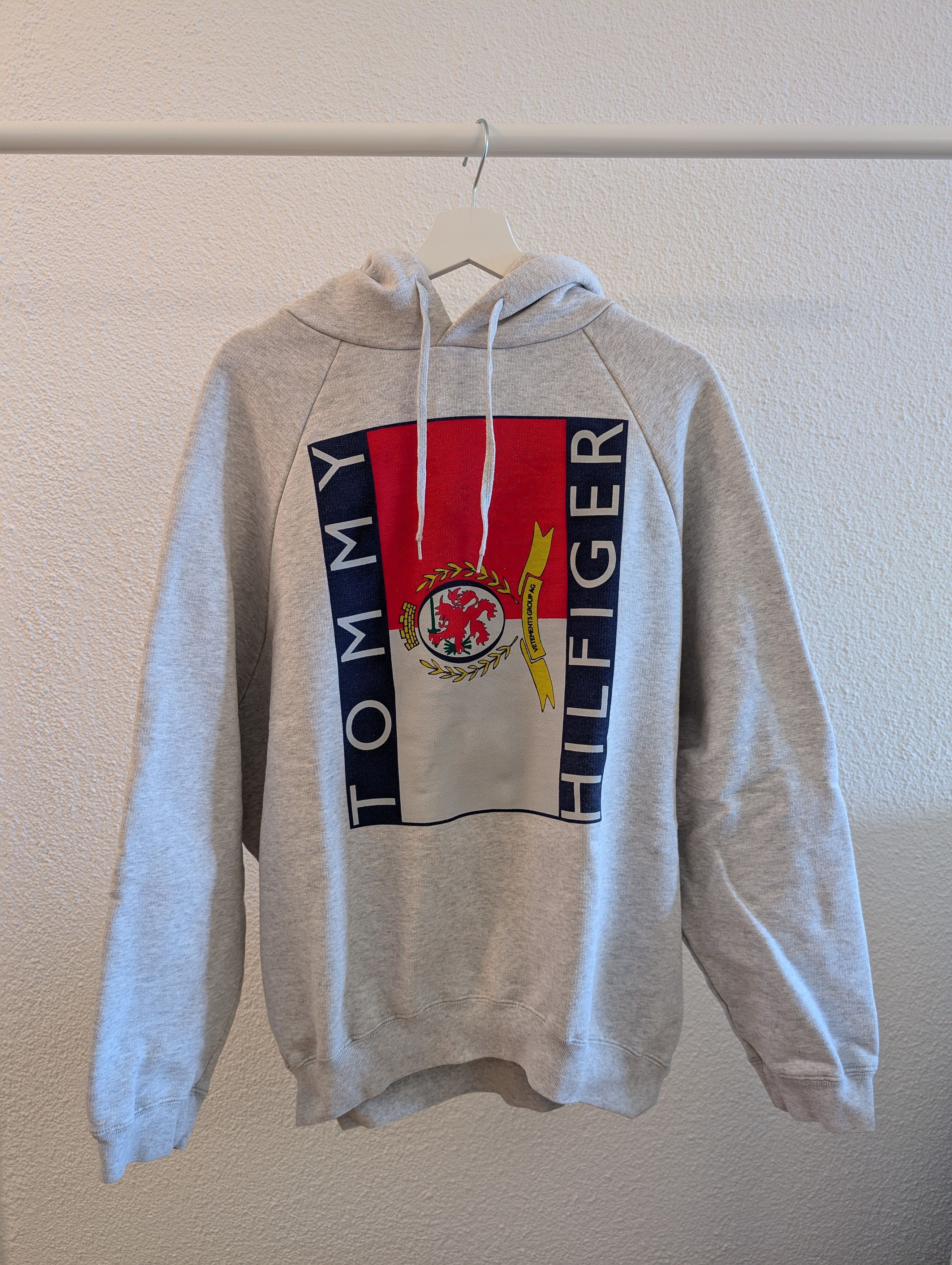 Tommy Hilfiger × Vetements Vetements Hoodie Size US XS / EU 42 / 0 - 1 Thumbnail