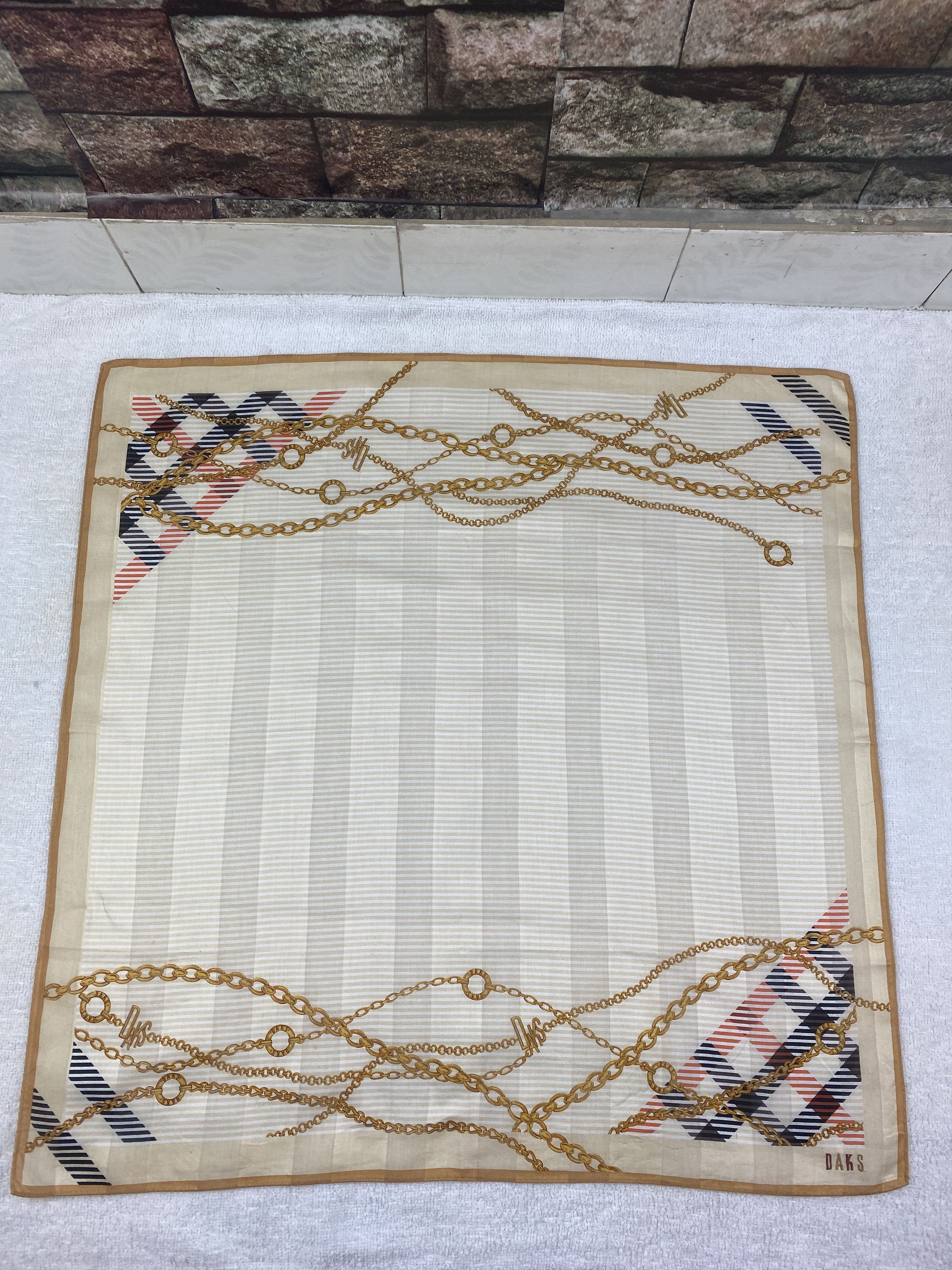 DAKS Daks London Handkerchief / Bandana / Neckerchief Size ONE SIZE - 3 Thumbnail