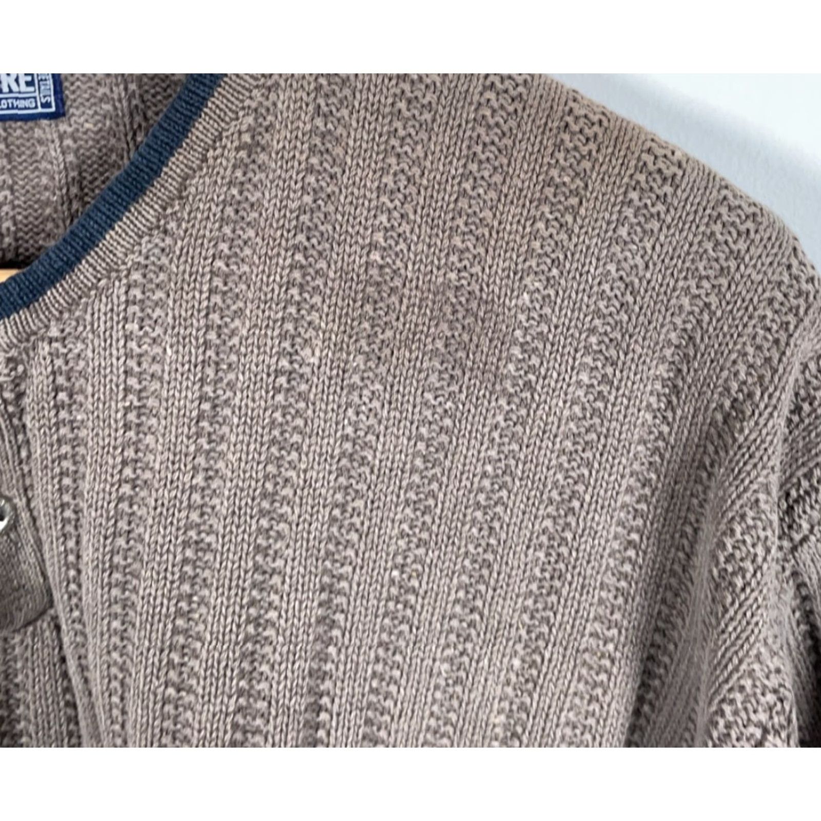 Vintage VINTAGE Structure Henley Sweater Men L Gray Brown Cotton Ramie Knit Textured Crew Neck 90s Hipster Preppy Retro Heavyweight Casual Size US L / EU 52-54 / 3 - 4 Thumbnail