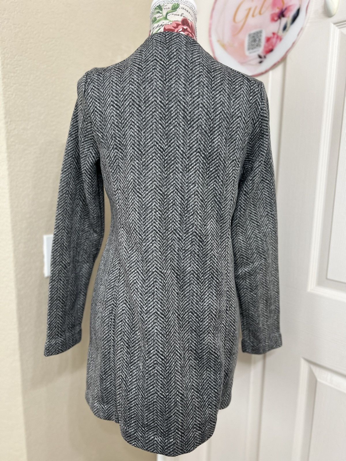 Banana Republic Banana Republic Gray Herringbone Collar jacket Size S / US 4 / IT 40 - 3 Thumbnail