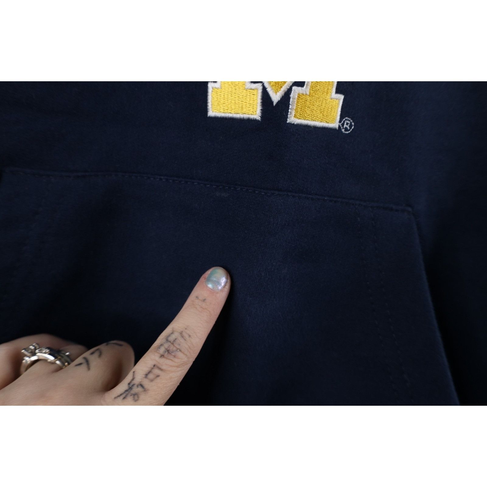 Vintage Vintage Distressed Block Letter University Michigan Hoodie Size US L / EU 52-54 / 3 - 6 Thumbnail