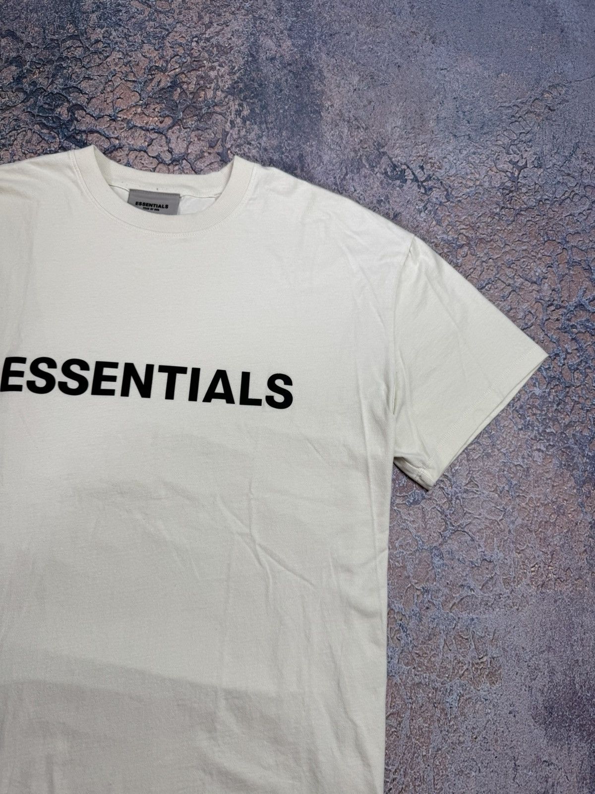 Other Fear of Gods Essentials T-Shirt Beige Short Sleeve Tee Crew Size US L / EU 52-54 / 3 - 4 Thumbnail