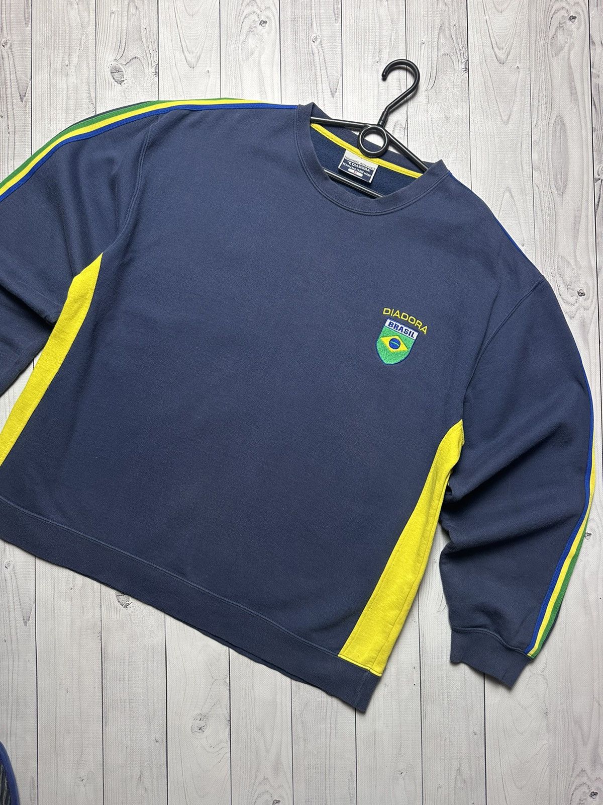 Vintage Vintage Brasil big logo Brazil sweatshirt size XL Size US XL / EU 56 / 4 - 3 Thumbnail
