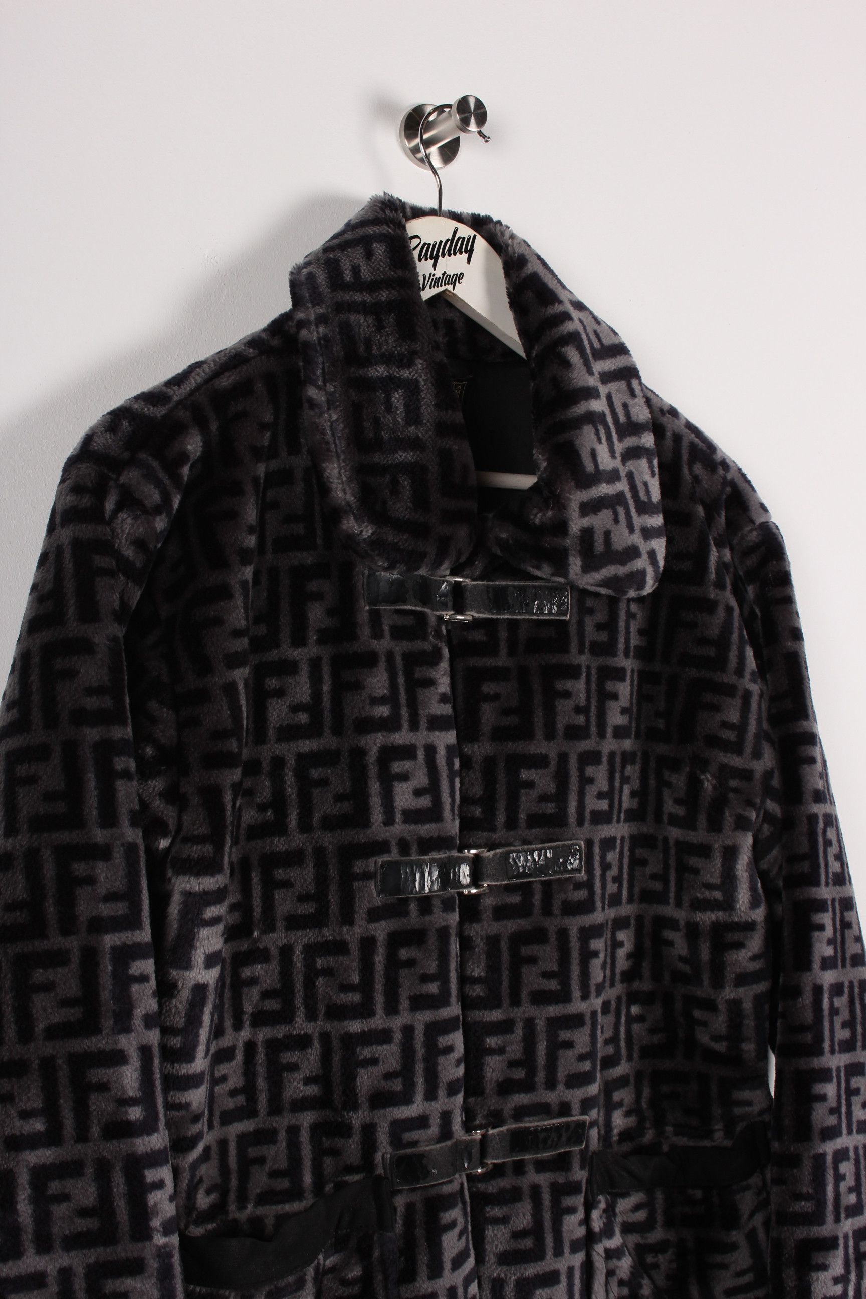Fendi 90's Fendi Womens Monogram Faux Fur Fleece Size M / US 6-8 / IT 42-44 - 2 Thumbnail