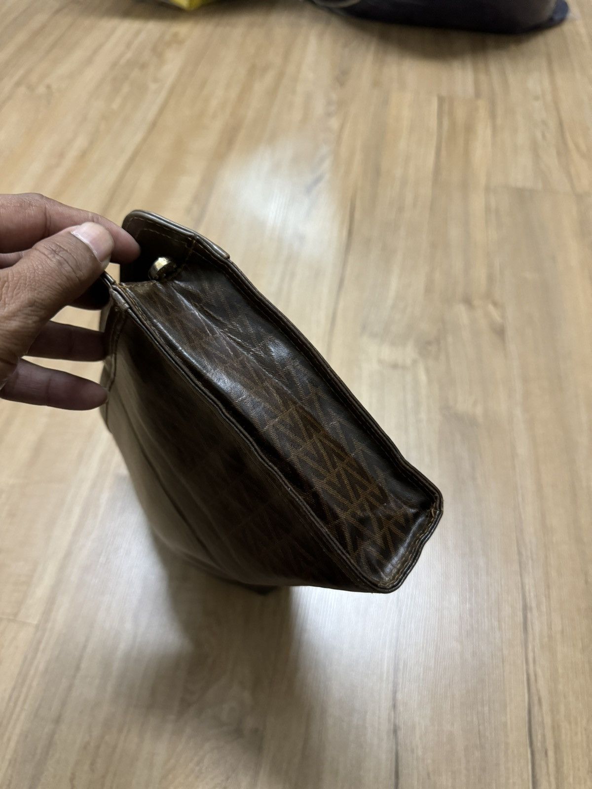Mario Valentino × Valentino VINTAGE MARIO VALENTINO CLUTCH BAG Size ONE SIZE - 3 Thumbnail