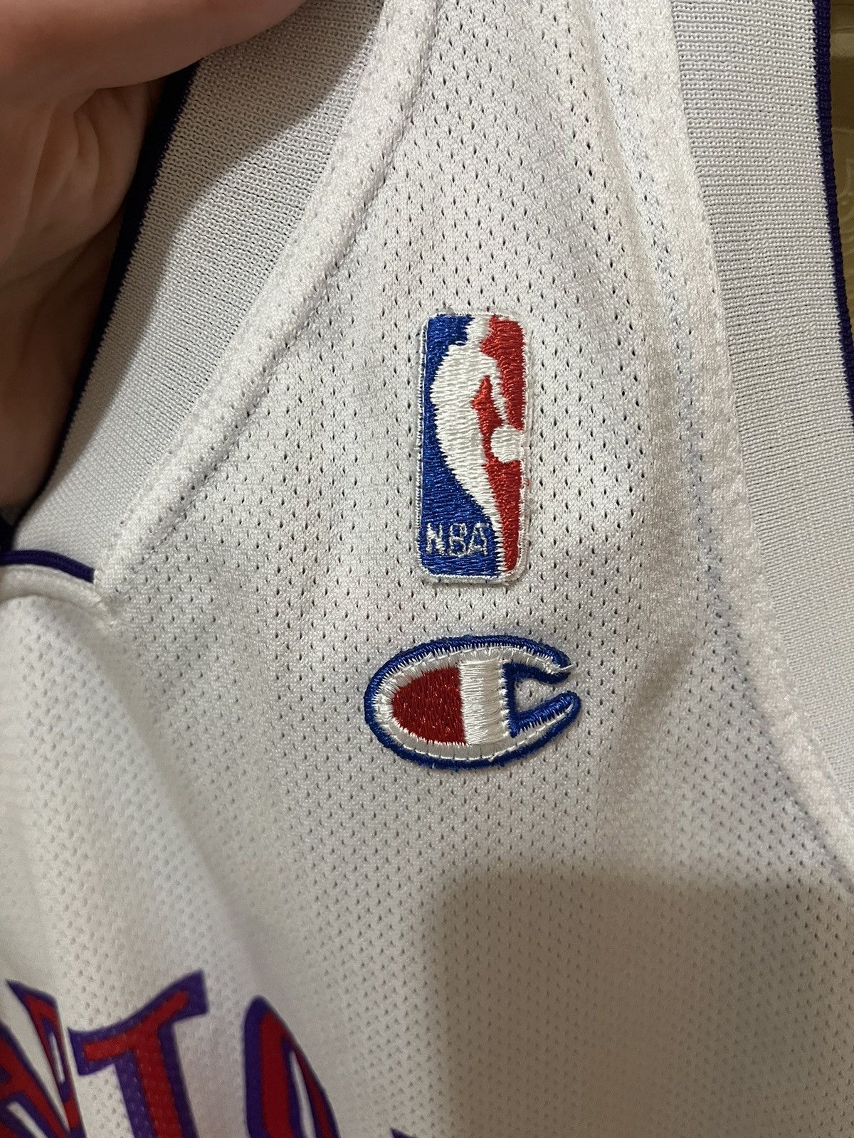 Champion NBA Raptors Carter #15 jersey Size US L / EU 52-54 / 3 - 7 Thumbnail