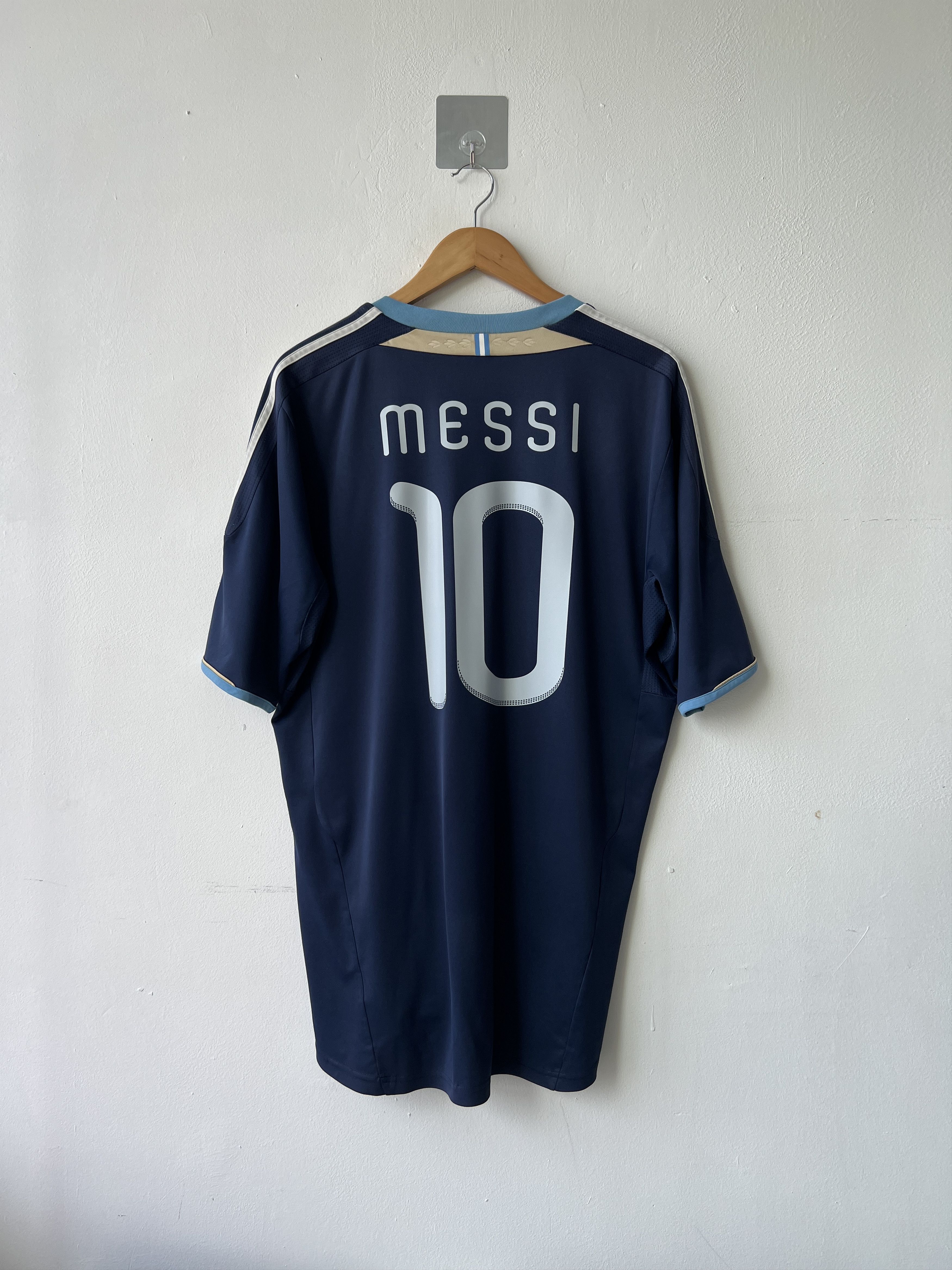 Adidas (XL) Argentina 2011-12 Away Kit Messi #10 Size US XL / EU 56 / 4 - 1 Thumbnail