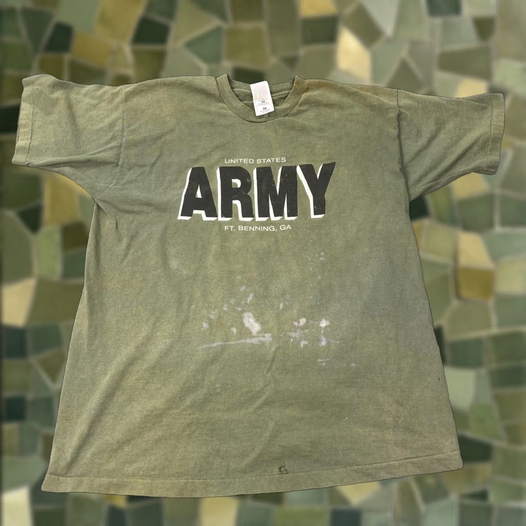 Fruit Of The Loom VINTAGE United States Army Ft Benning Shirt Mens XL Distressed 90s Cotton Graphic Print Crew Neck Short Sleeve Military Patriotic Man Clothing Size US XL / EU 56 / 4 - 1 Thumbnail