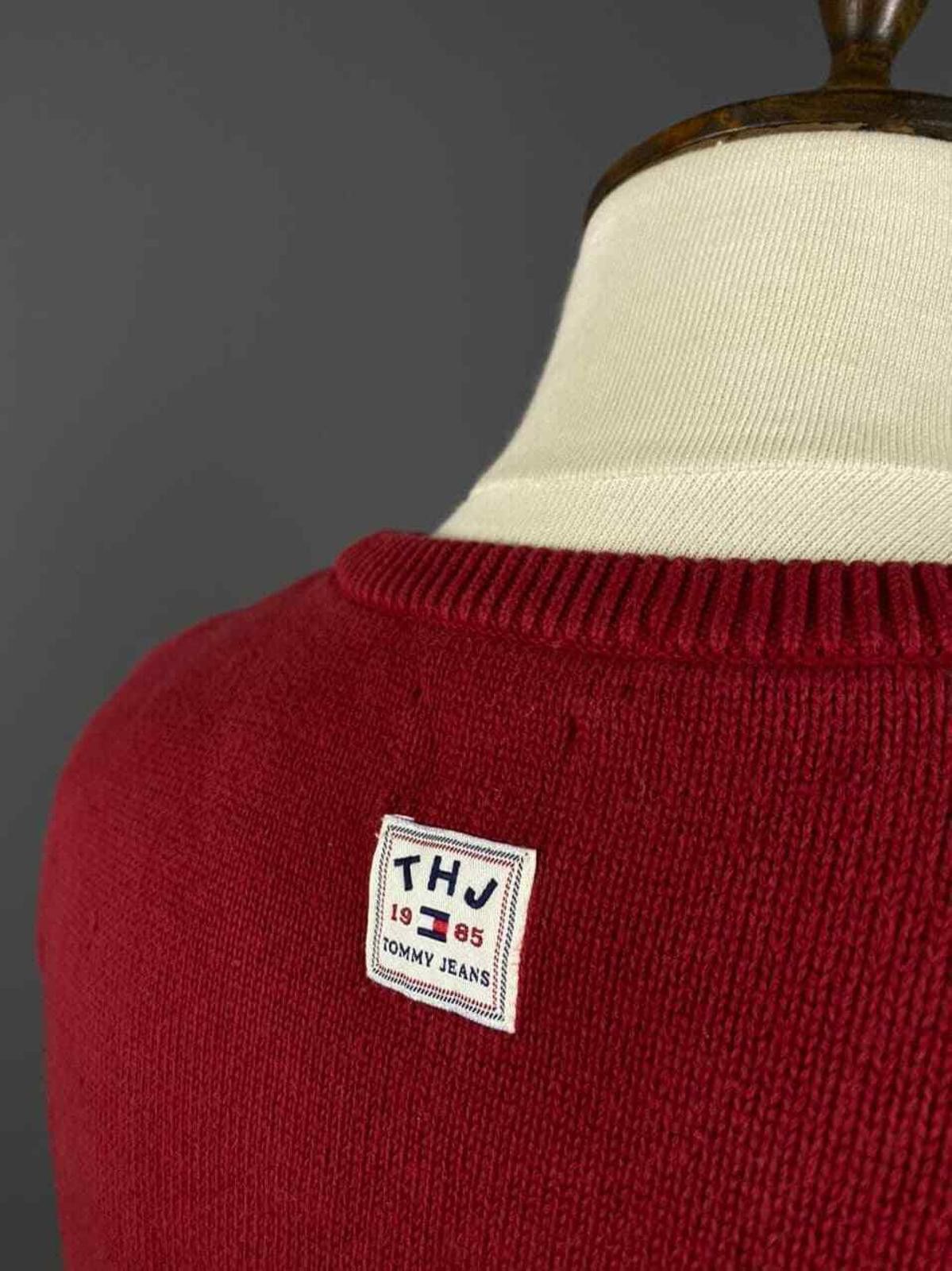 Tommy Hilfiger Vintage Tommy Hilfiger Jeans Crew Neck Sweater Size L Size US L / EU 52-54 / 3 - 9 Thumbnail
