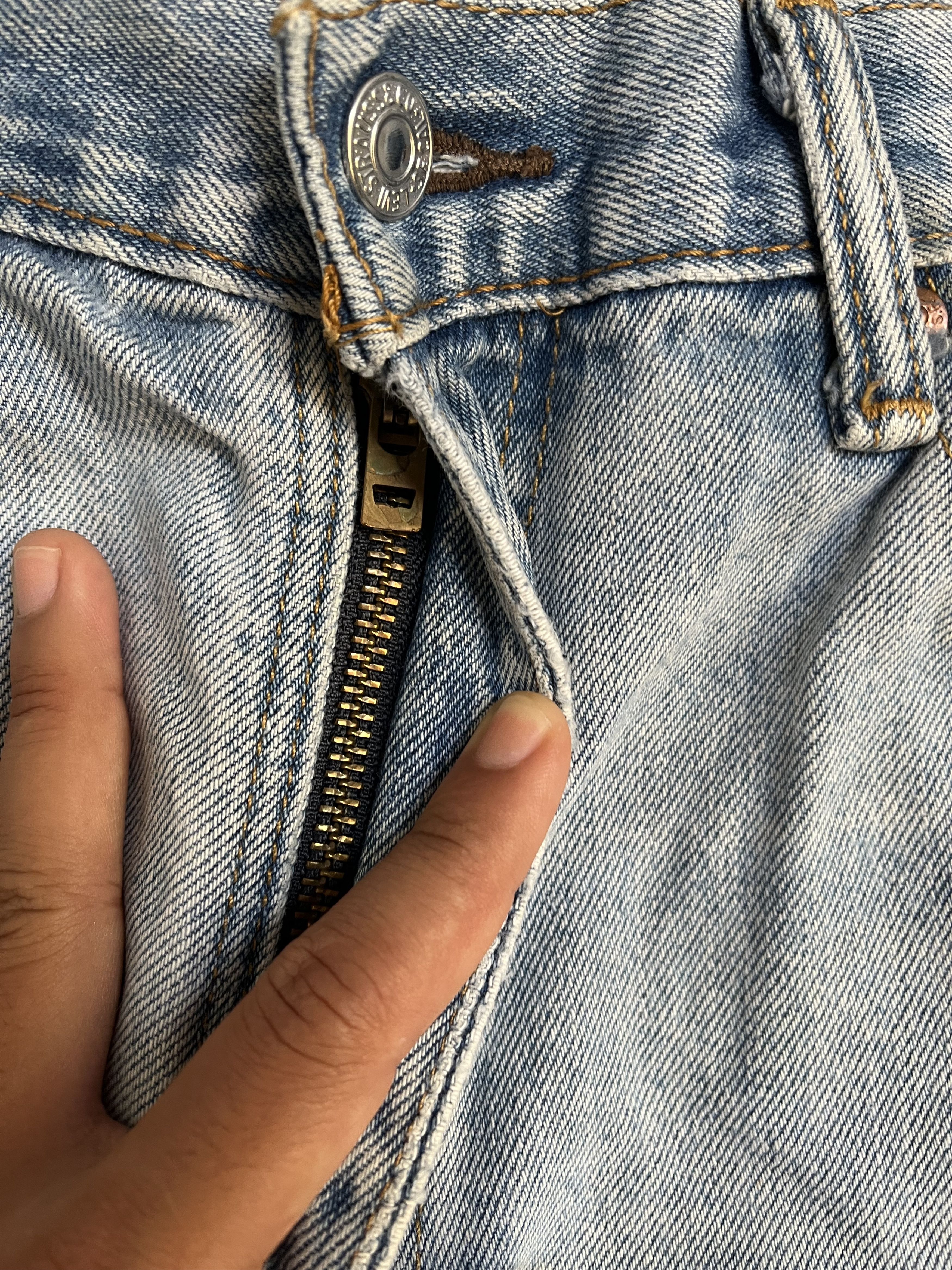 Levi's × Vintage Vintage Levis 505 Relaxed Fit Jean L271 Size US 36 / EU 52 - 5 Thumbnail