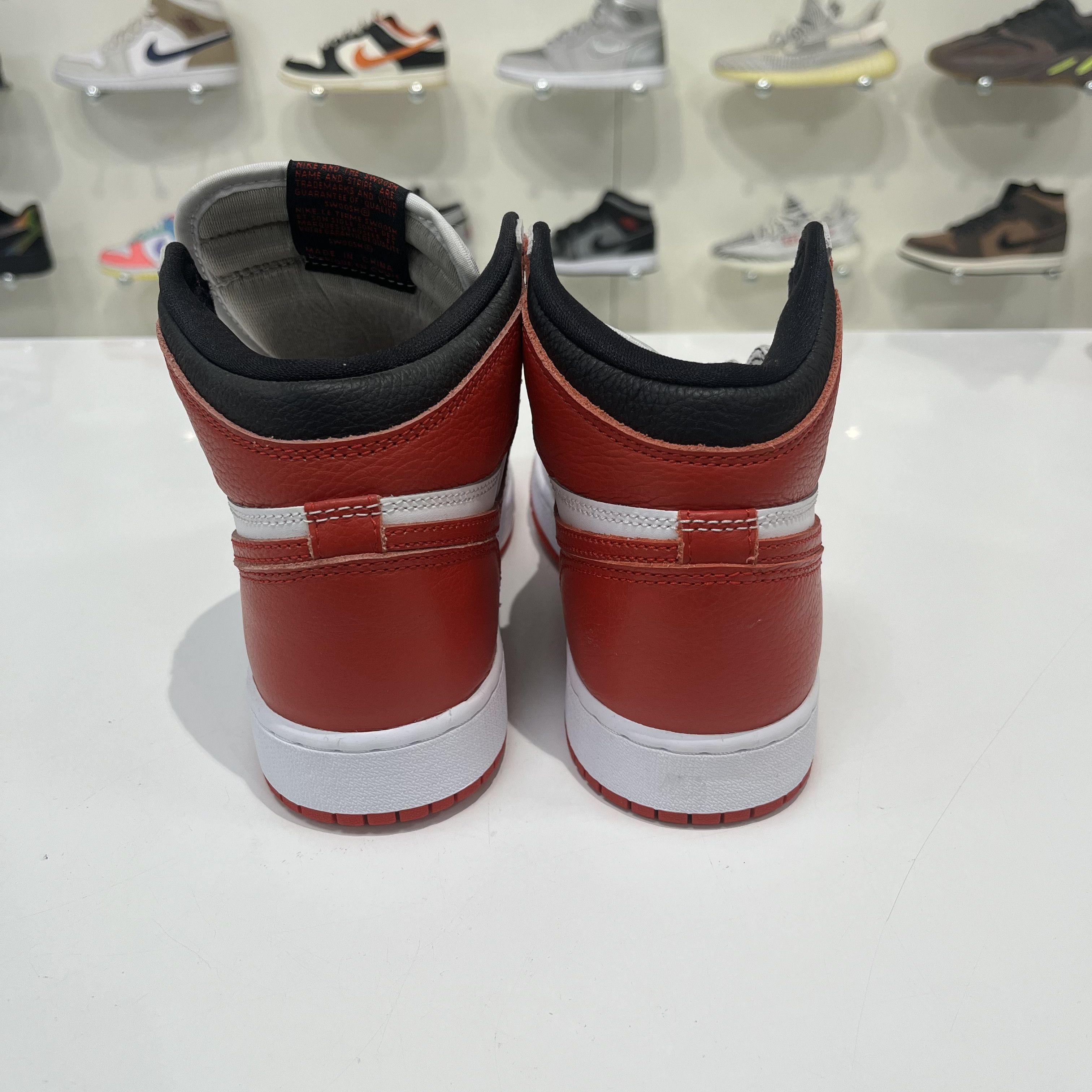 Nike Air Jordan 1 Retro High OG Heritage Size US 5.5 / EU 38 - 3 Thumbnail