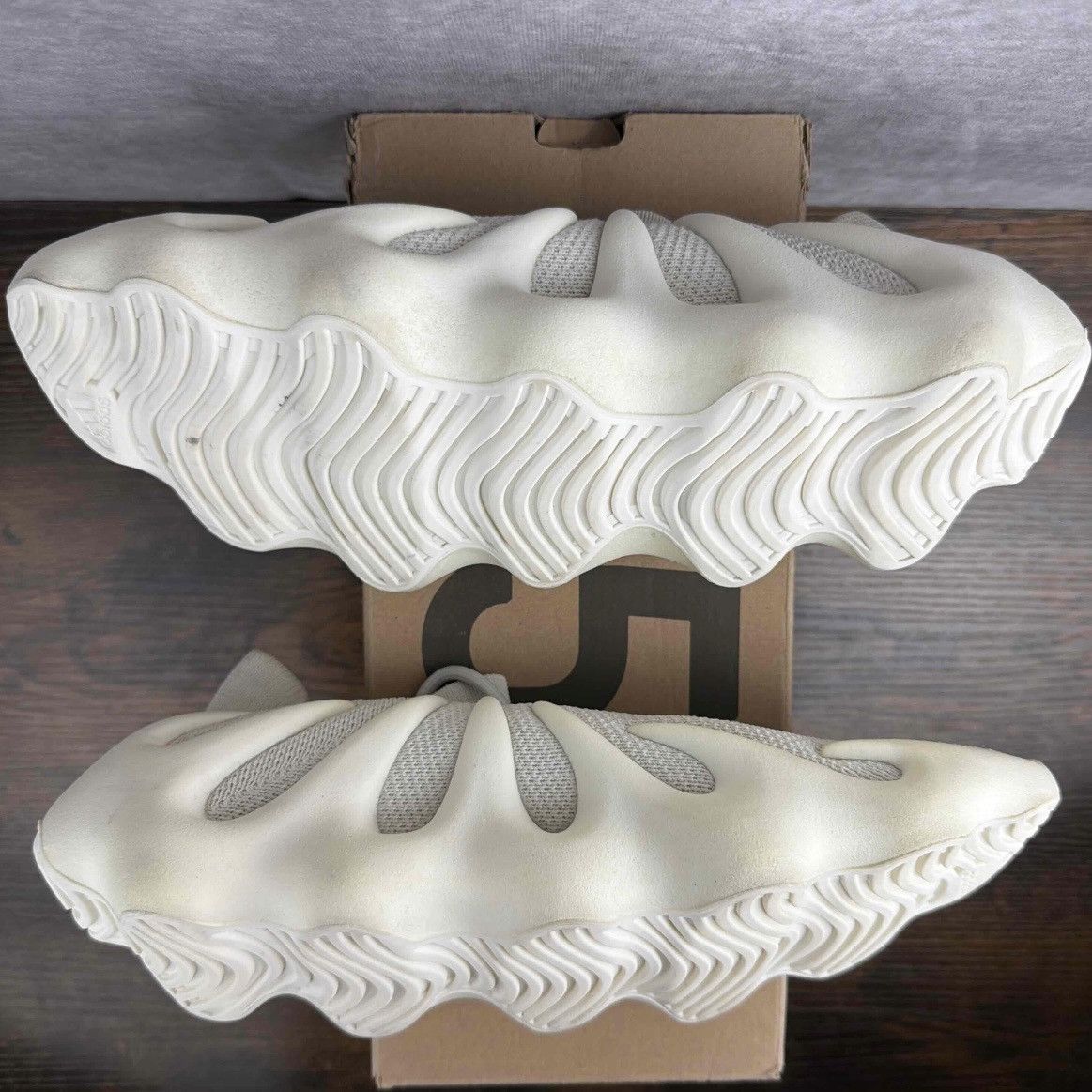 Adidas × Kanye West Adidas Yeezy 450 Cloud White Size 12 H68038 Men’s Sneakers Size US 12 / EU 45 - 3 Thumbnail