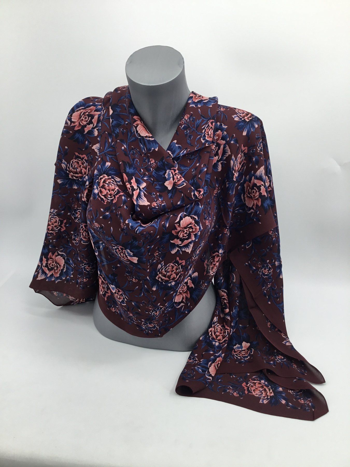Burberry Silk stole Burberry Size ONE SIZE - 1 Thumbnail