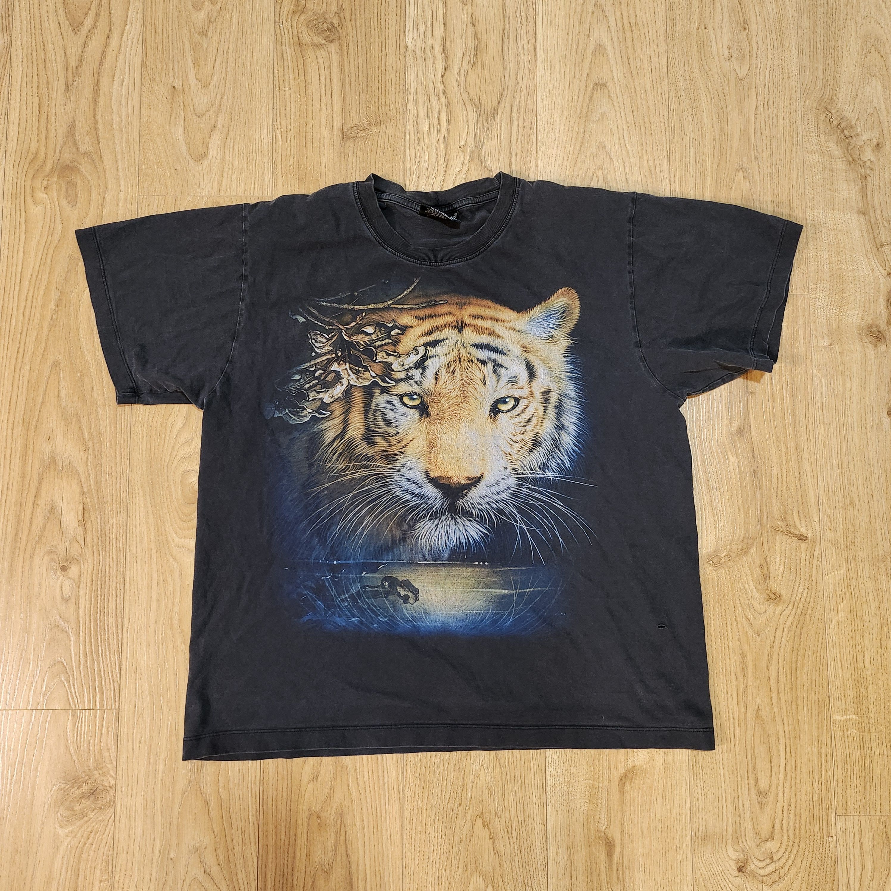 Japanese Brand × Vintage Rook Mange Vintage Tiger Washed Tshirt Size US L / EU 52-54 / 3 - 1 Thumbnail