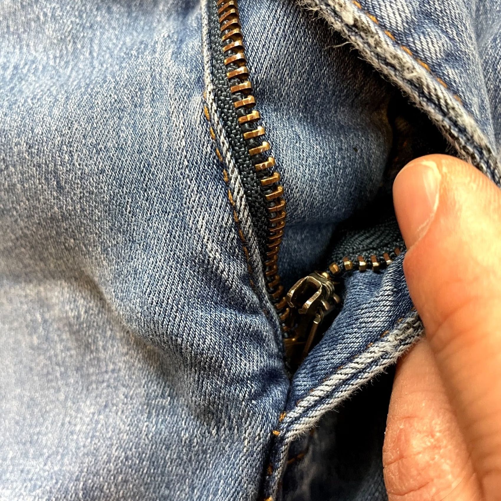 Market Thread Market Jeans Womens Plus 22 Blue Denim Dark Wash 2 Button Stretch 28in Inseam 38in Waist High Rise Straight Pants Mens? (Note: Re-check gender) Size 40" / US 18 - 7 Thumbnail