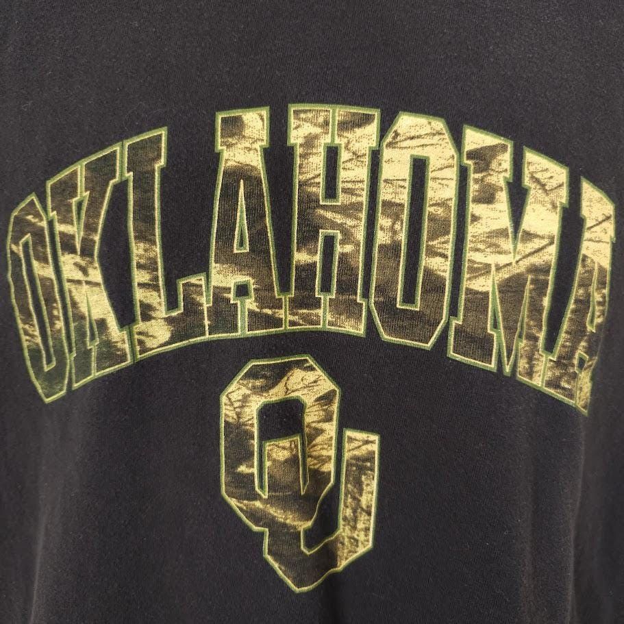 Vintage Vintage Oklahoma Sooners T Shirt Mens Size Large Black Y2K Size US L / EU 52-54 / 3 - 2 Thumbnail