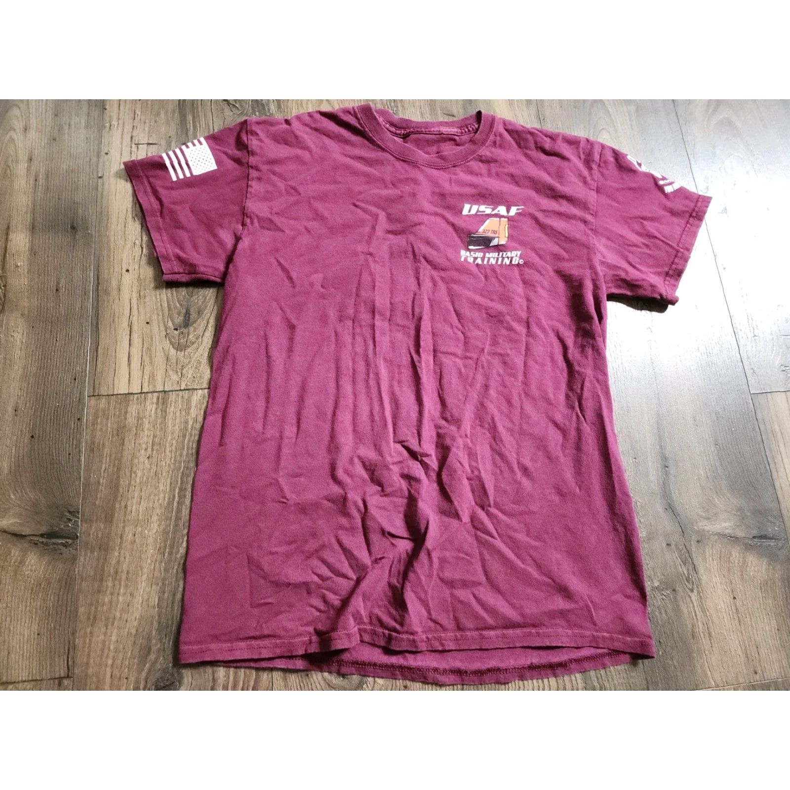 Gildan Mens S T Shirt Maroon Cotton Gildan Air Force US Air Force USAF 323 Squadron TRS Double Sided Short Sleeve Crew Neck Size US S / EU 44-46 / 1 - 2 Thumbnail