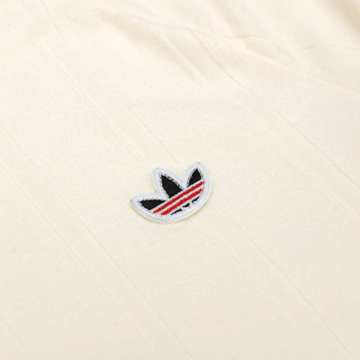 Adidas × CLOT o1mle0526 Short Sleeve T-Shirt in Cream Size US S / EU 44-46 / 1 - 3 Thumbnail