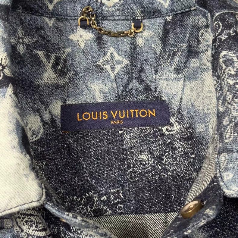 Louis Vuitton LOUIS VUITTON Denim Cashew Flower, Tie-Dye and Full Logo s Size US S / EU 44-46 / 1 - 3 Thumbnail