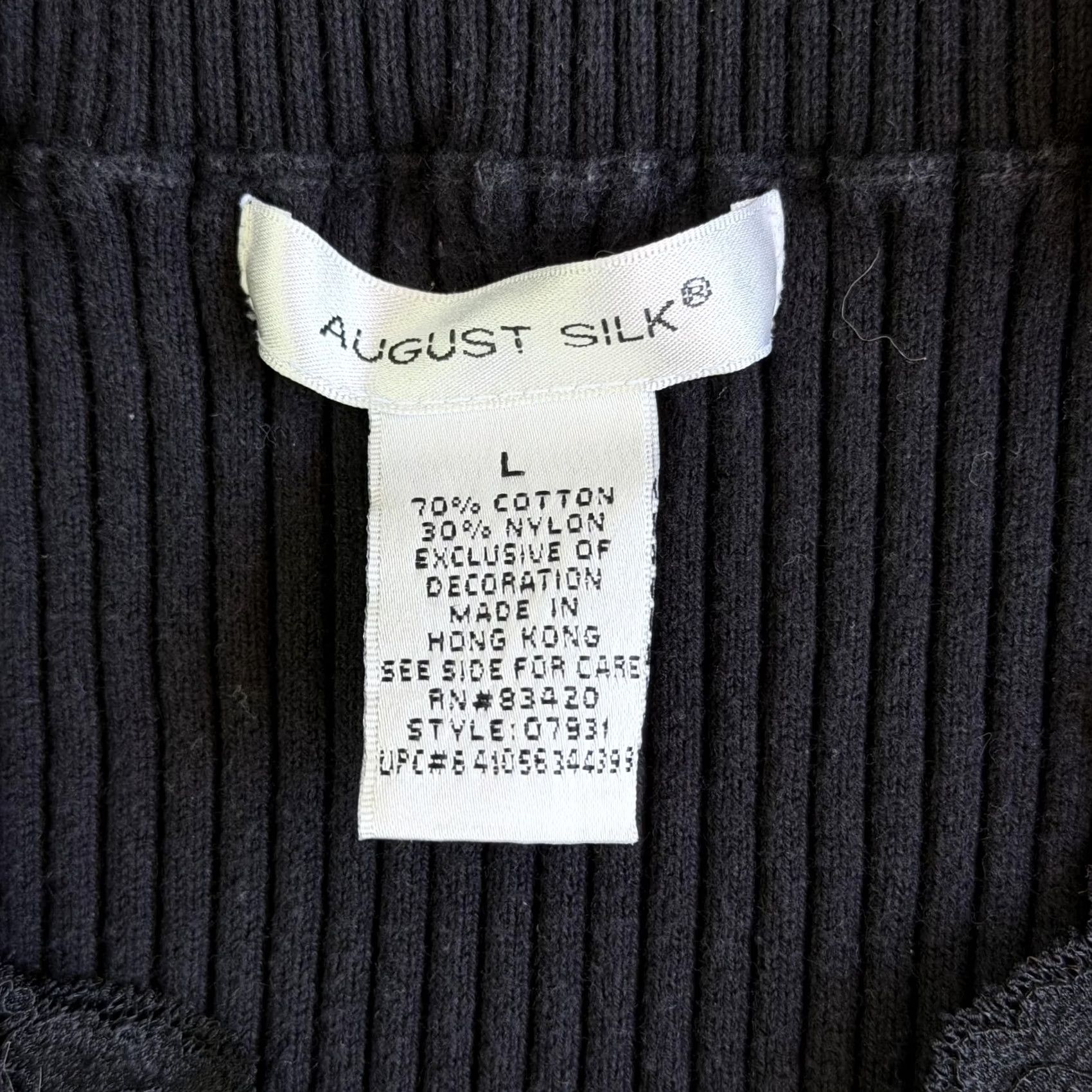 Vintage VINTAGE August Silk Sweater Womens Large Black V Neck Crochet 3/4 Sleeve Slim Size L / US 10 / IT 46 - 2 Thumbnail