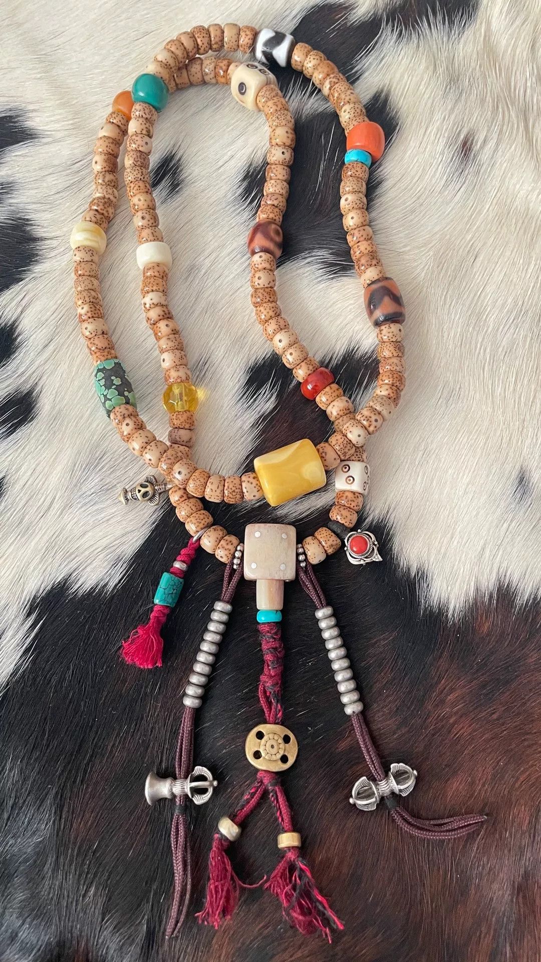 Japanese Brand Tibetan Cow Bone 108 Bead Bracelet Size ONE SIZE - 1 Thumbnail