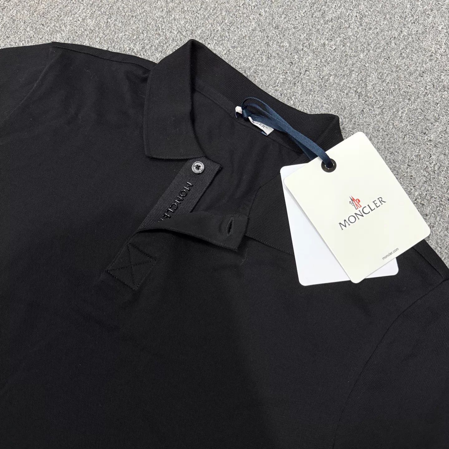 Moncler Moncler Black Collar Logo Polo M Unworn with Tags Size US M / EU 48-50 / 2 - 3 Thumbnail