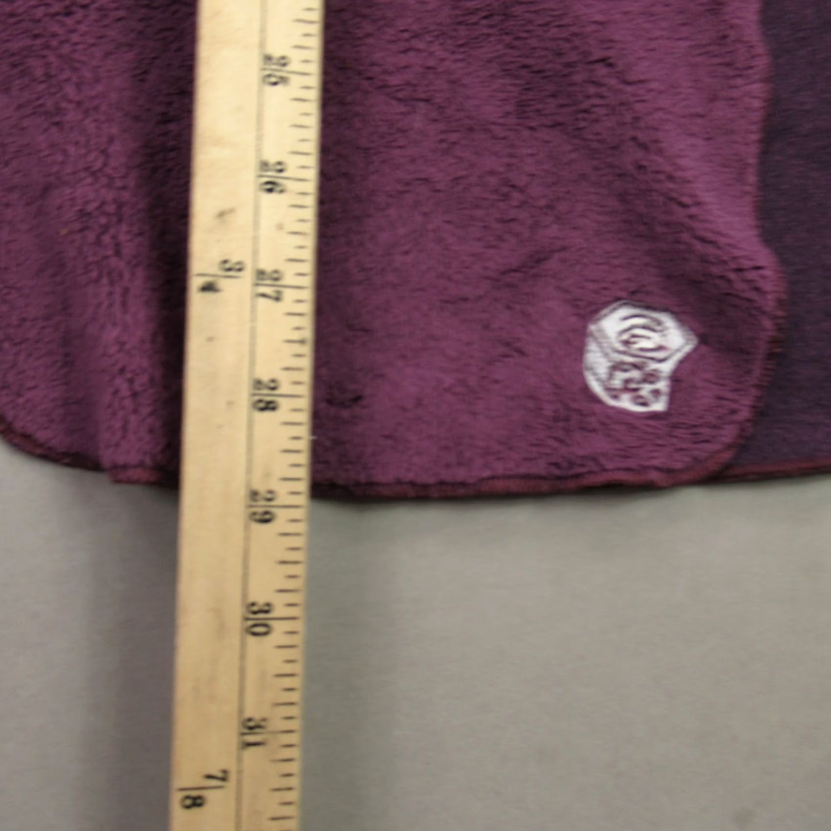 Mountain Hardwear Mountain Hardwear Scarf Womens One Size Purple Polyester Blend Knit Rectangle Scarf Womens Accessories Colorful Fall Winter 90s? Size ONE SIZE - 4 Thumbnail