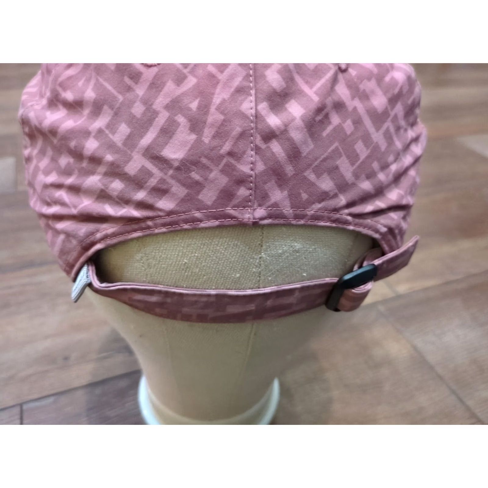 Athleta Athleta Hat Women's Adjustable Camouflage Strapback Baseball Cap Pink Size ONE SIZE - 2 Thumbnail