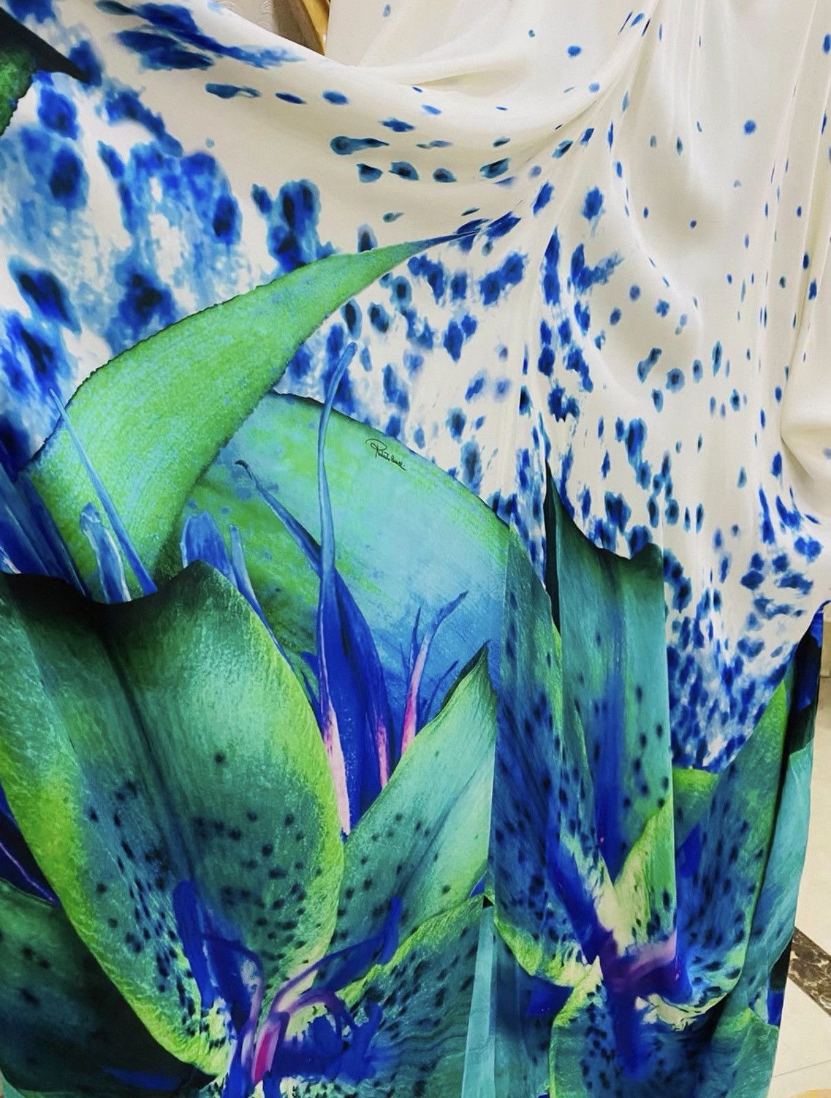 Roberto Cavalli Vintage Roberto Cavalli Blue Floral Snake Buckle Maxi Dress Size XS / US 0-2 / IT 36-38 - 9 Thumbnail