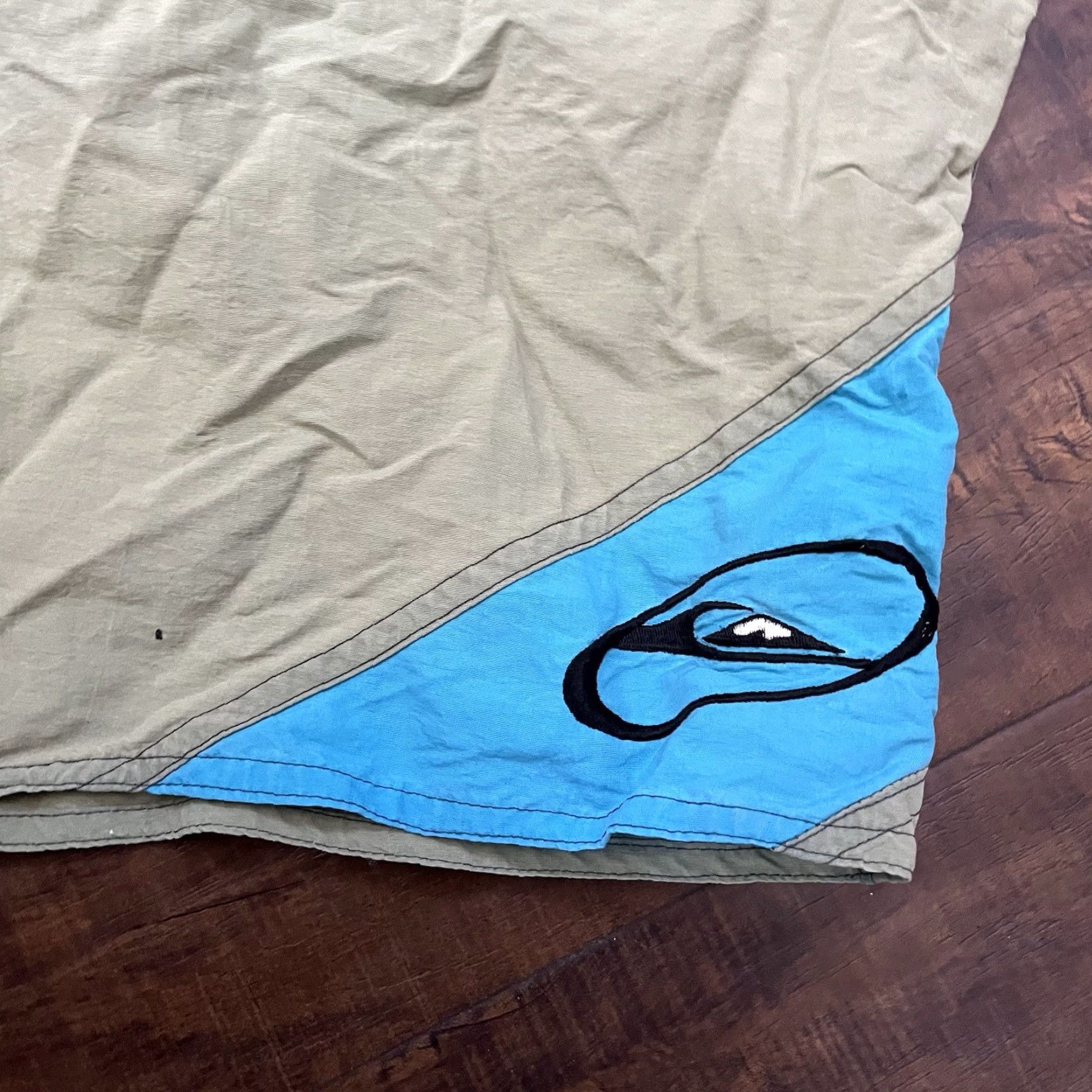 Quiksilver VINTAGE Quiksilver Board Shorts Mens 36 Beach Surf Nylon Green Camouflage Quick Dry Pockets Drawstring 90s Surfing Recreation Lifeguard Men Size US 36 / EU 52 - 2 Thumbnail