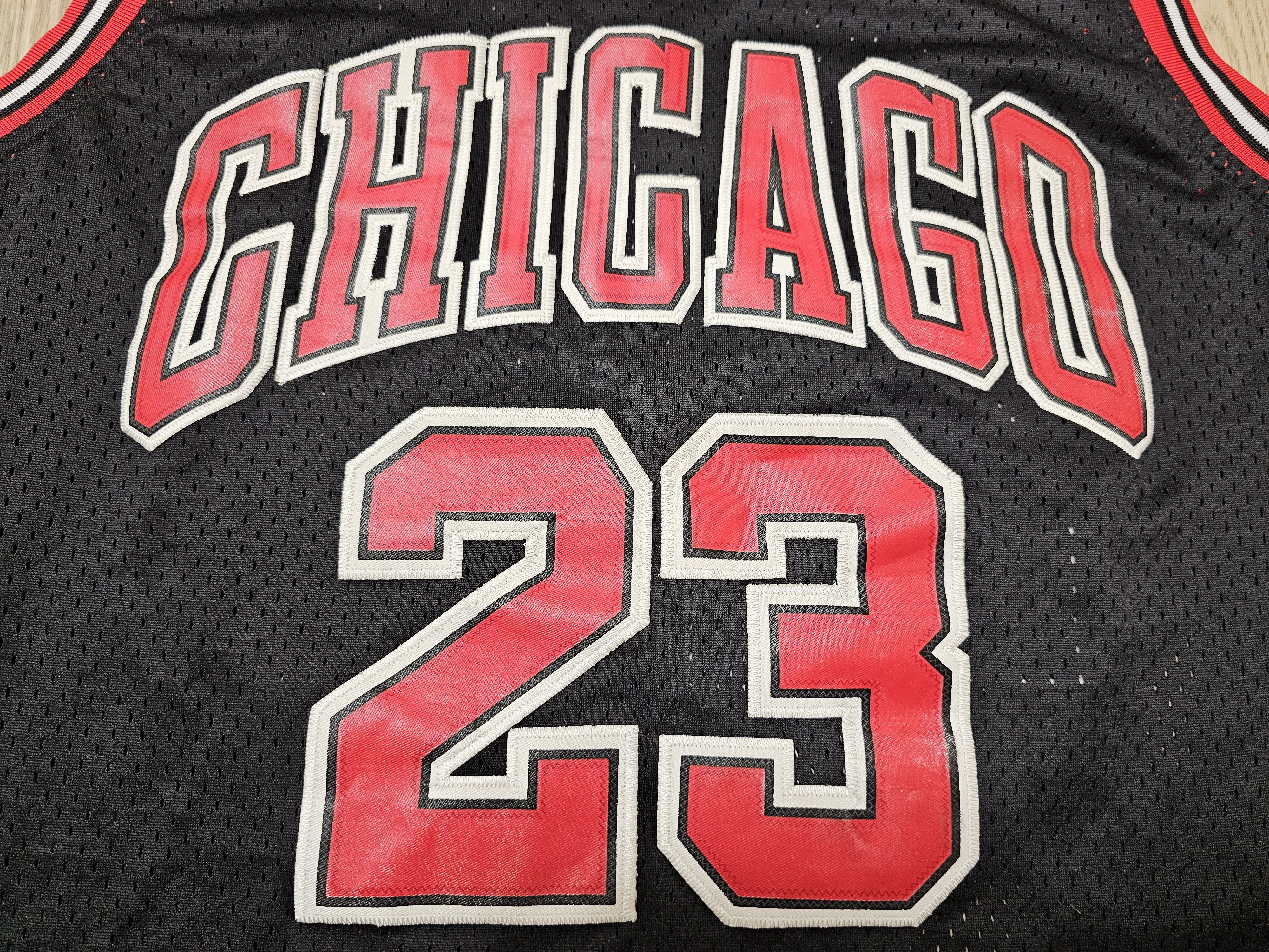 NBA × Vintage CHICAGO BULLS NIKE VINTAGE JORDAN JERSEY BASKETBALL SHIRT Size US M / EU 48-50 / 2 - 4 Thumbnail