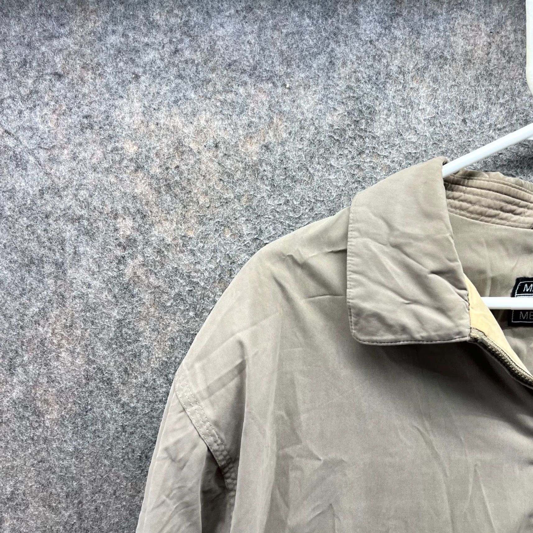 Members Only VINTAGE Members Only Bomber Jacket Men Large Khaki Full Zip Beige Polyester 90s Size US L / EU 52-54 / 3 - 7 Thumbnail
