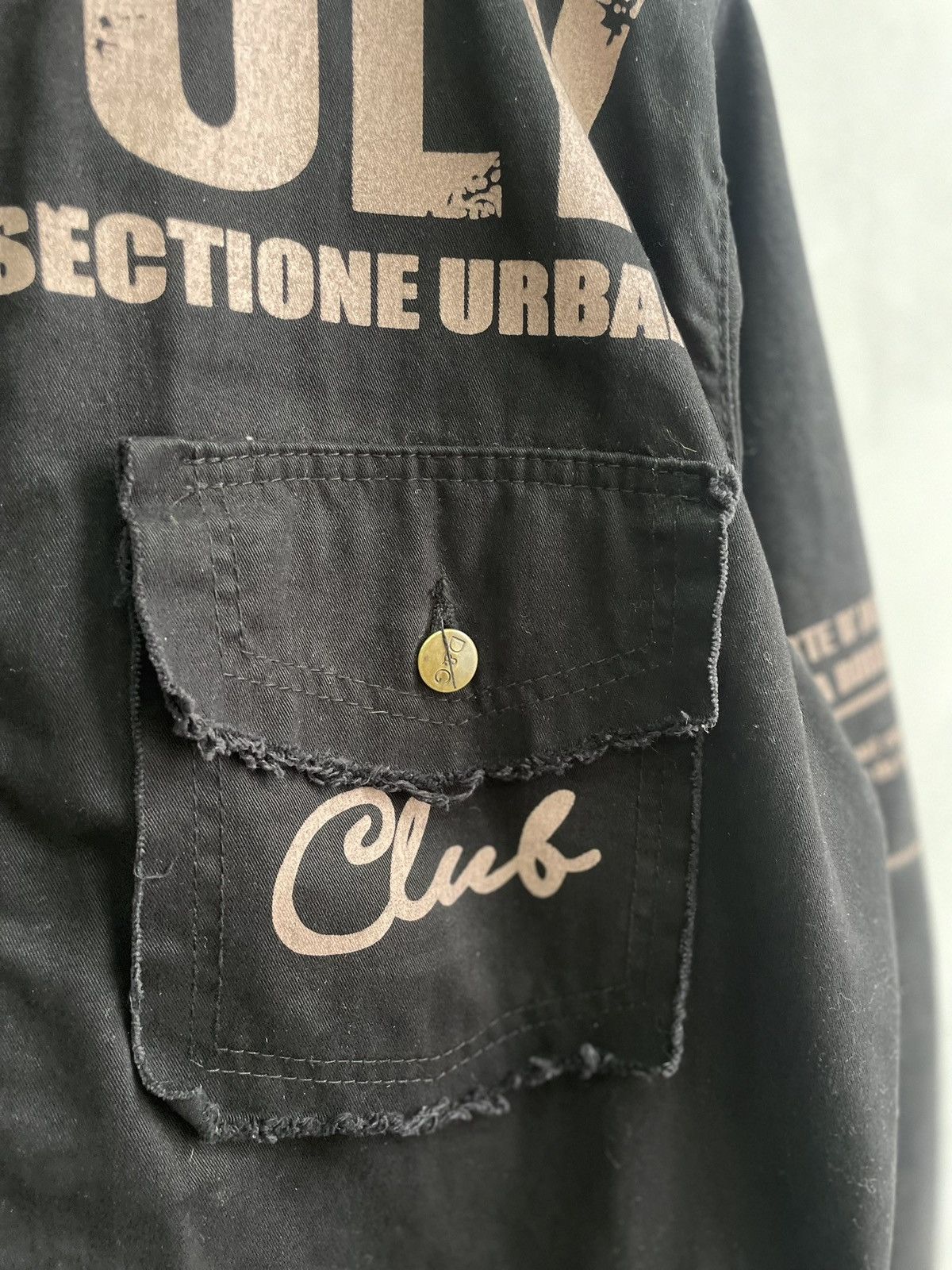 Dolce & Gabbana Vintage 2000s Big logo Dolce Gabbana distressed jacket Size US S / EU 44-46 / 1 - 7 Thumbnail