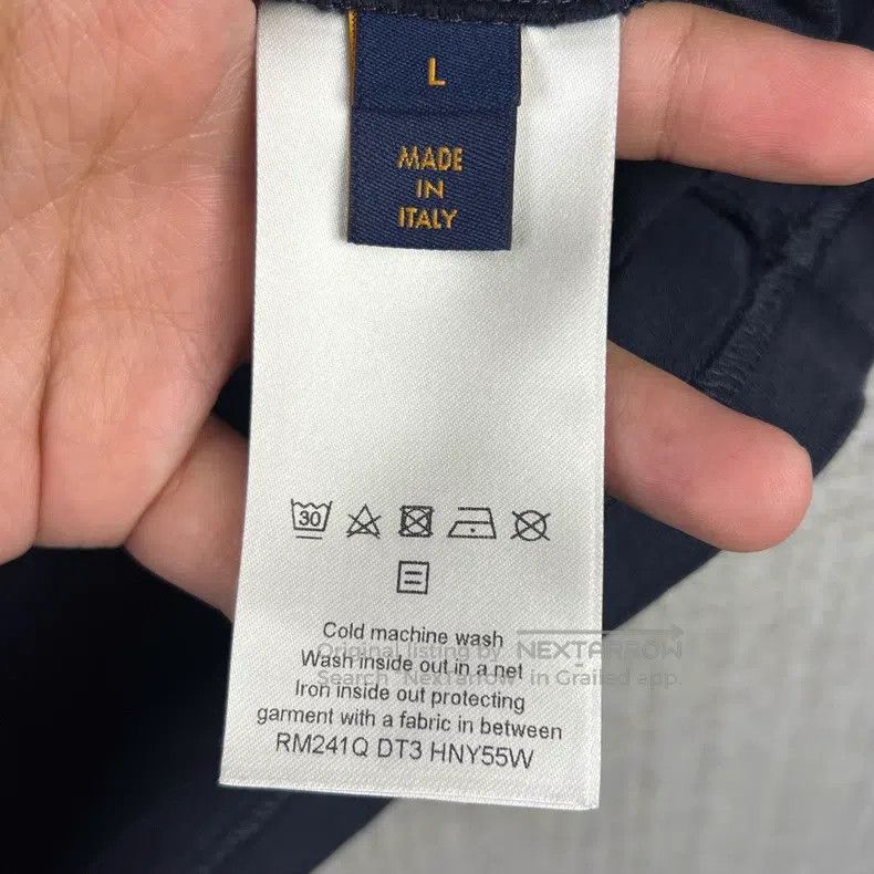 Louis Vuitton Solid Embossed Logo Crew Neck Short Sleeve