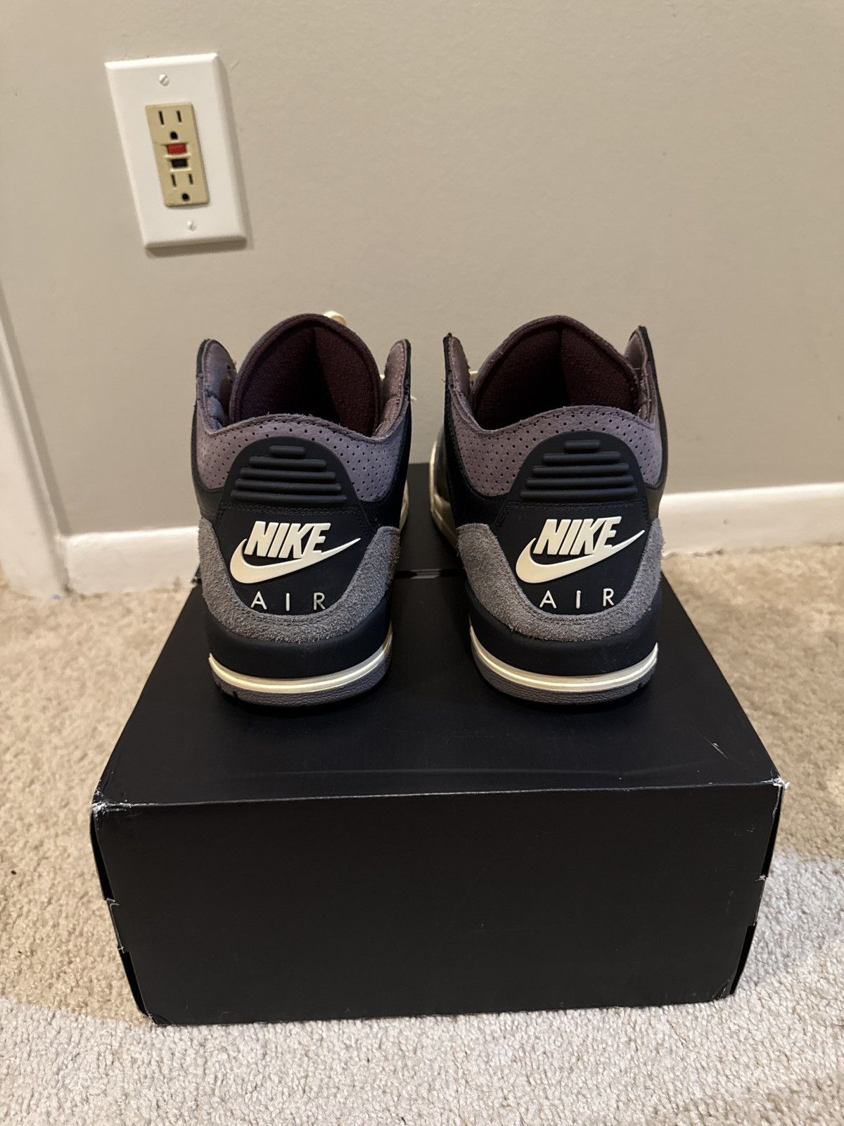 Jordan Brand × Nike Jordan 3 A ma maniere Size US 11.5 / EU 44-45 - 4 Thumbnail