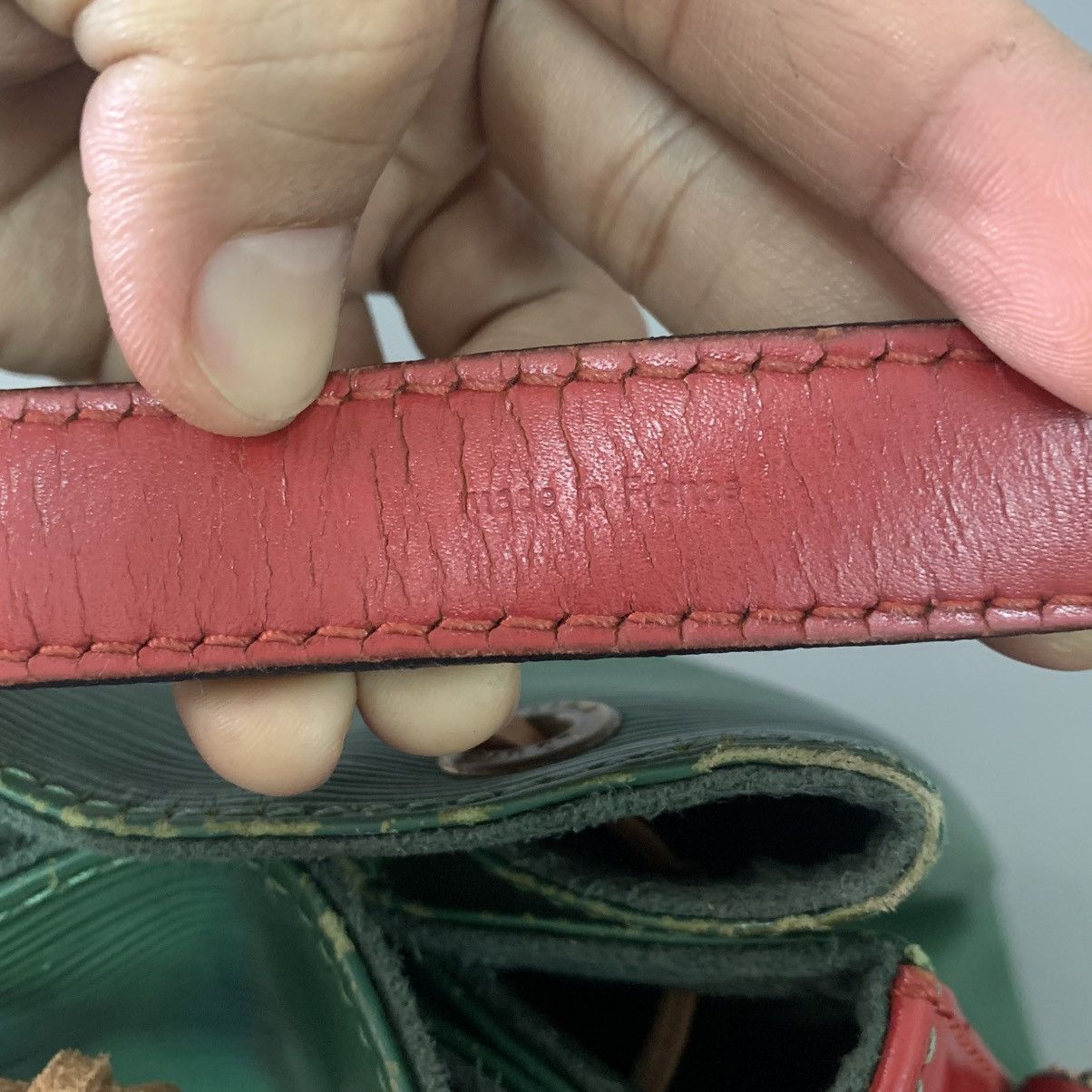 Louis Vuitton Authentic Louis Vuitton Epi Leather Petit Noe Size ONE SIZE - 16 Thumbnail